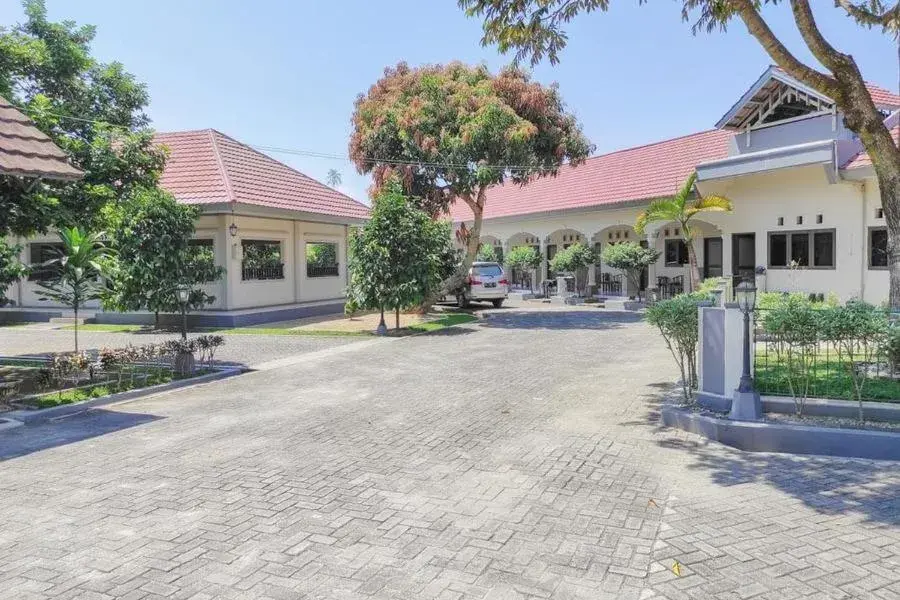 Lobby or reception in OYO 93051 Wisma Syariah Buloe Near Lapangan Abubakar Lambogo Batili Enrekang Lobby or reception in OYO 93051 Wisma Syariah Buloe Near Lapangan Abubakar Lambogo Batili Enrekang