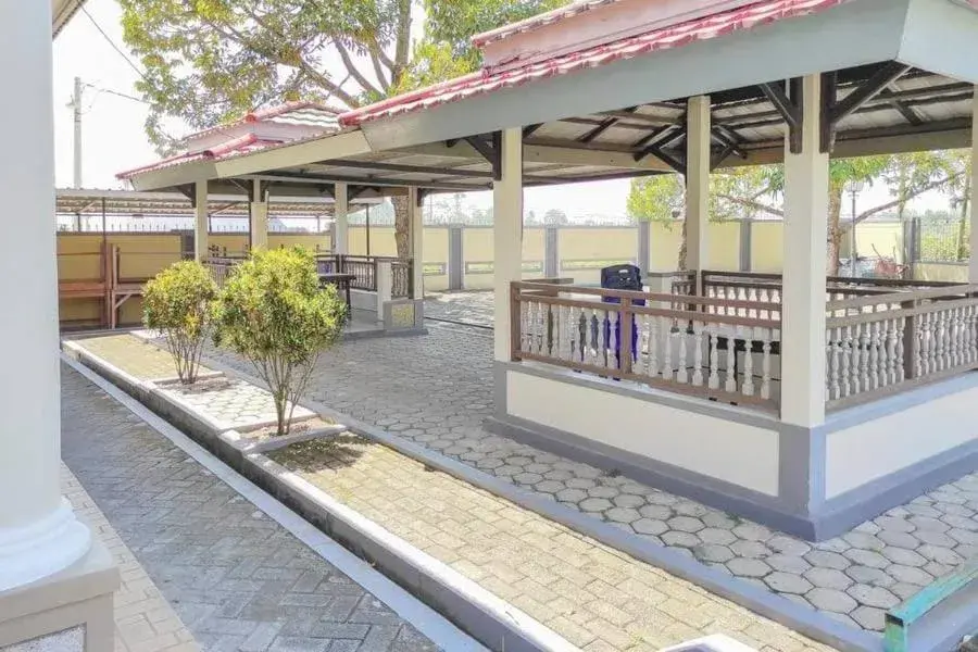 Lobby or reception in OYO 93051 Wisma Syariah Buloe Near Lapangan Abubakar Lambogo Batili Enrekang Lobby or reception in OYO 93051 Wisma Syariah Buloe Near Lapangan Abubakar Lambogo Batili Enrekang