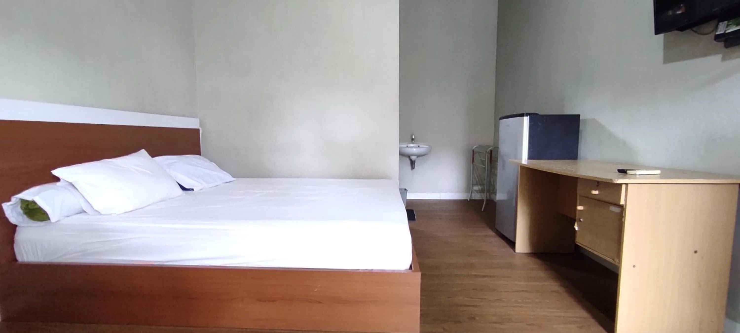 Bedroom in OYO 93051 Wisma Syariah Buloe Near Lapangan Abubakar Lambogo Batili Enrekang