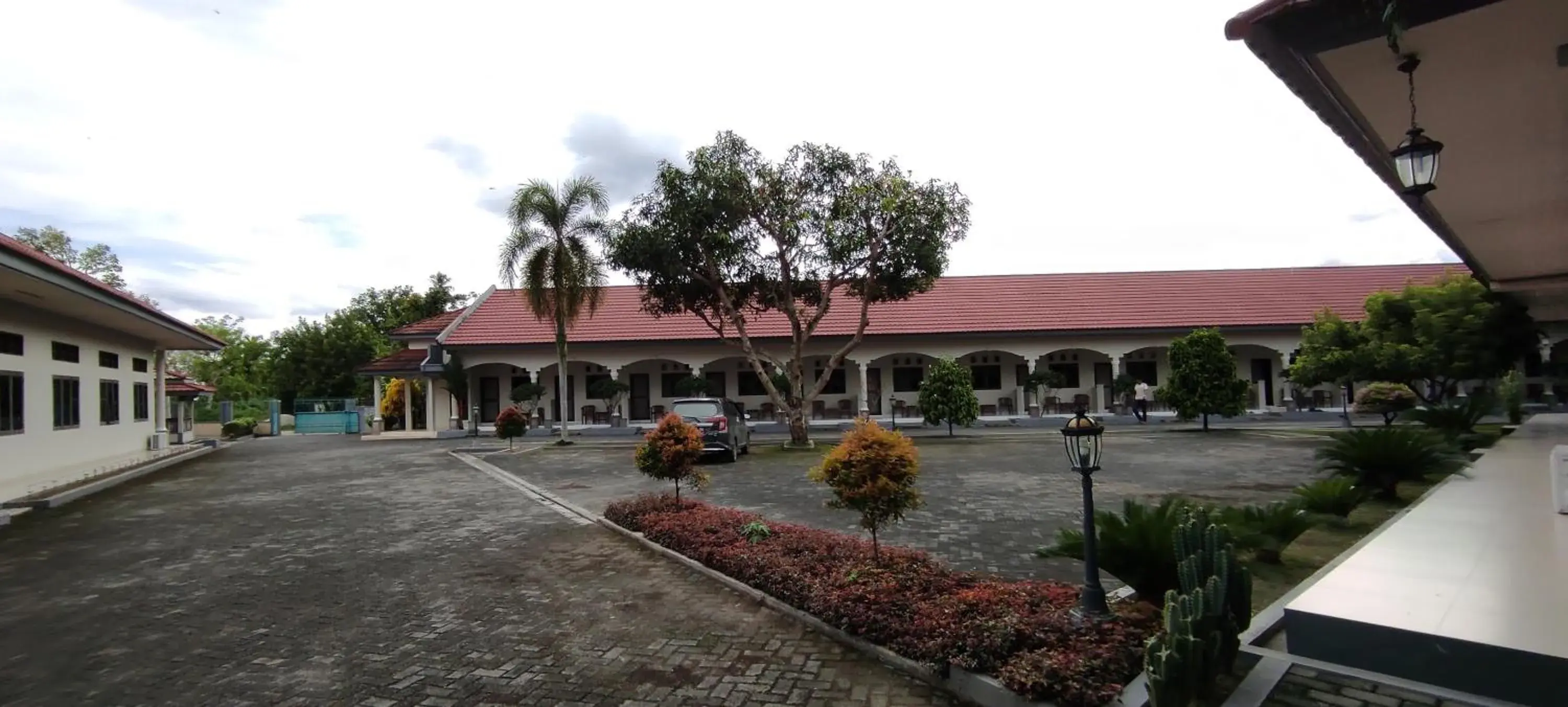 Facade/entrance in OYO 93051 Wisma Syariah Buloe Near Lapangan Abubakar Lambogo Batili Enrekang Facade/entrance in OYO 93051 Wisma Syariah Buloe Near Lapangan Abubakar Lambogo Batili Enrekang