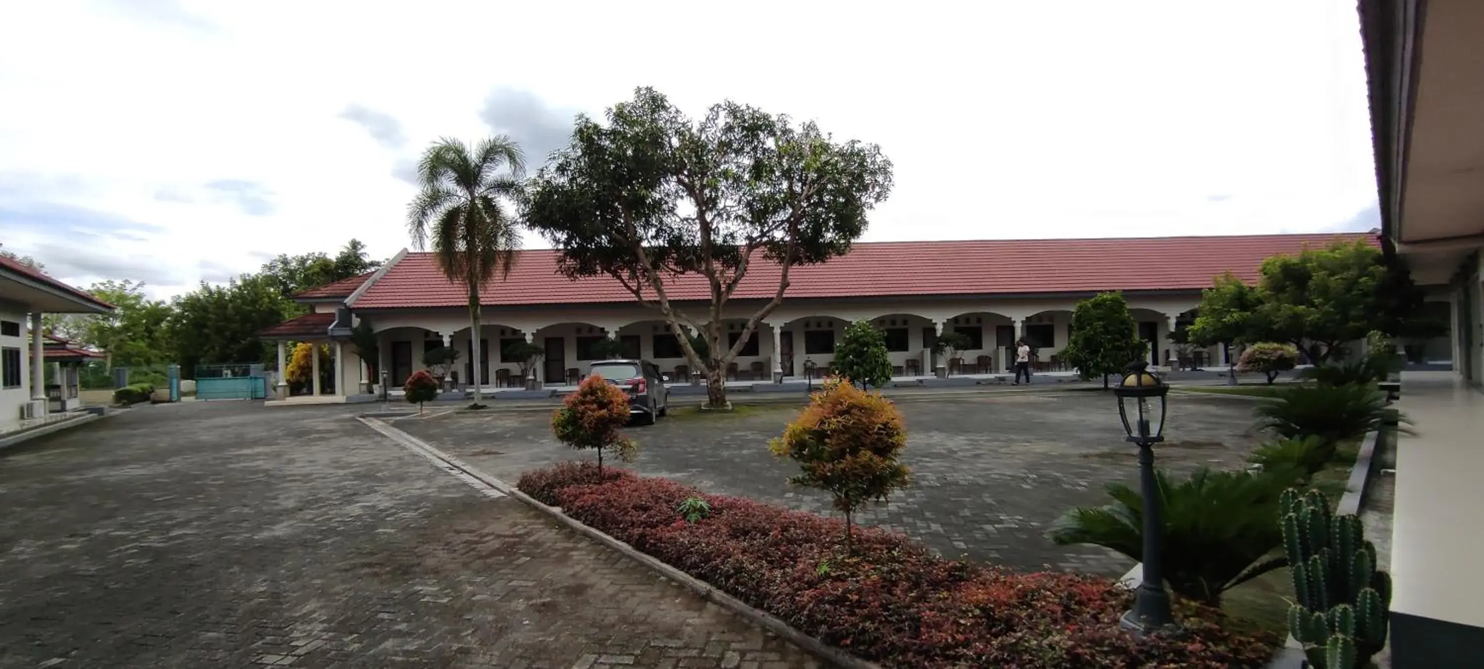 Facade/entrance in OYO 93051 Wisma Syariah Buloe Near Lapangan Abubakar Lambogo Batili Enrekang Facade/entrance in OYO 93051 Wisma Syariah Buloe Near Lapangan Abubakar Lambogo Batili Enrekang