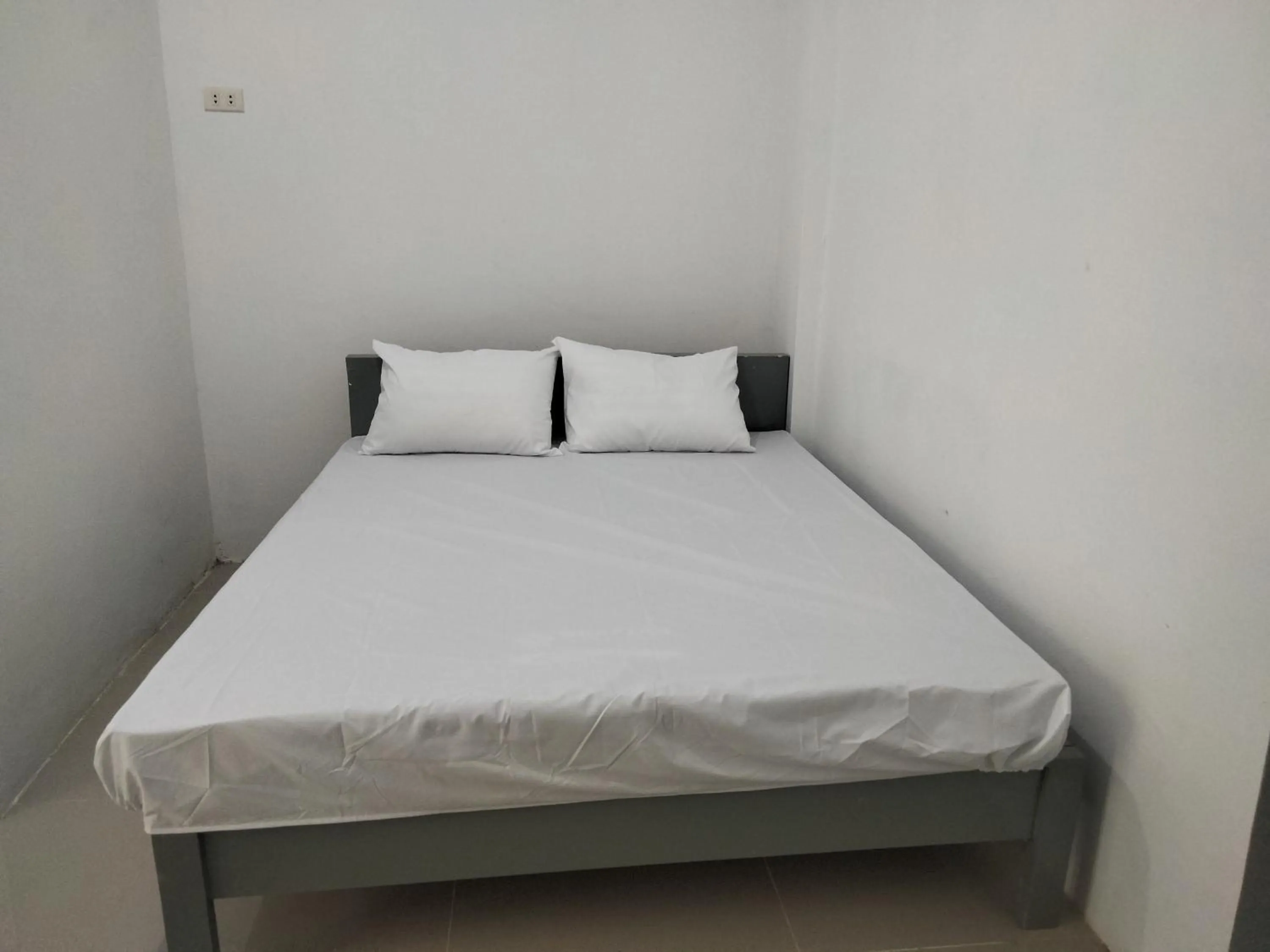 Bedroom, Bed in OYO Life 93054 Th Residence 135 Syariah