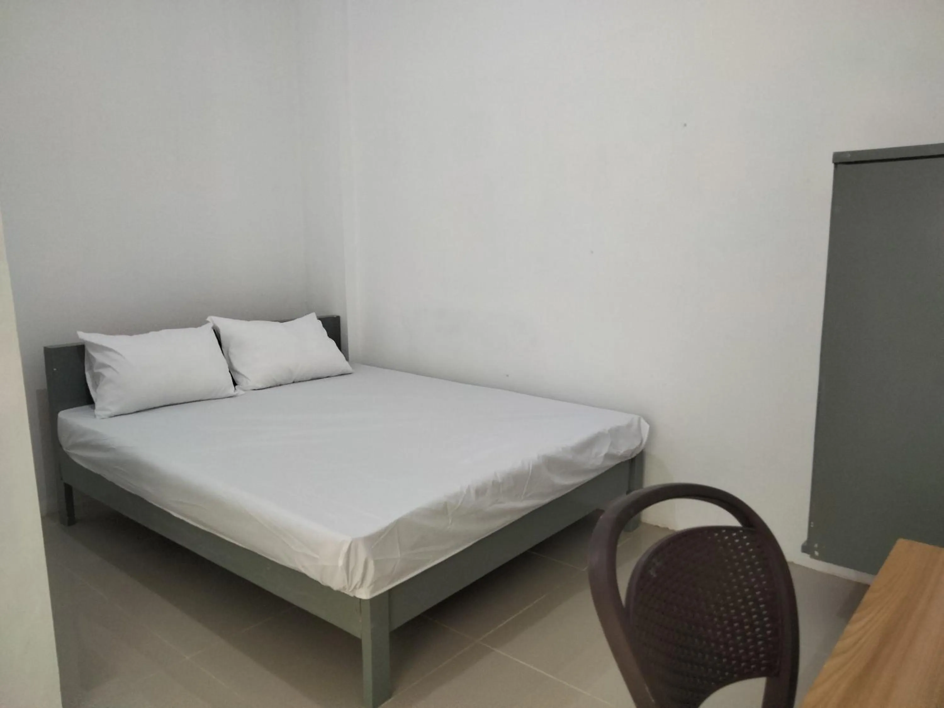 Bedroom, Bed in OYO Life 93054 Th Residence 135 Syariah