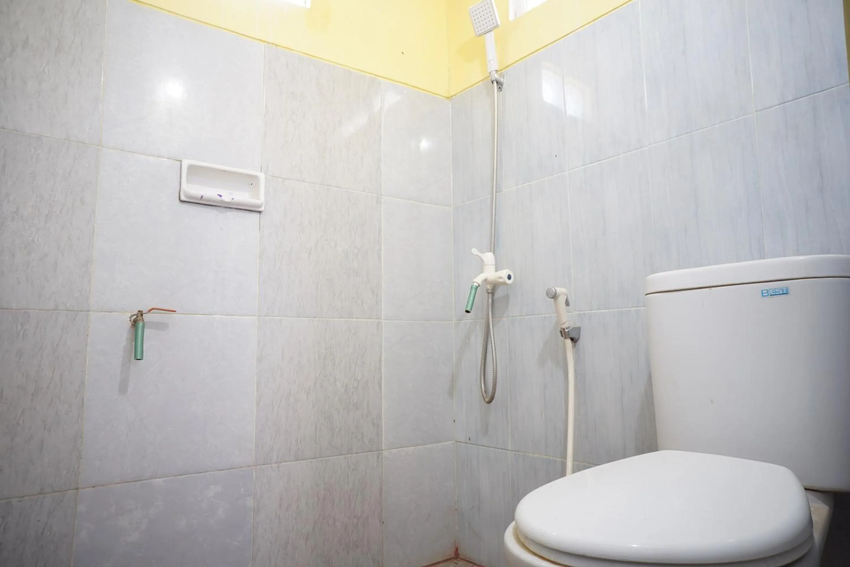 Bathroom in Hotel O Kost Amantu