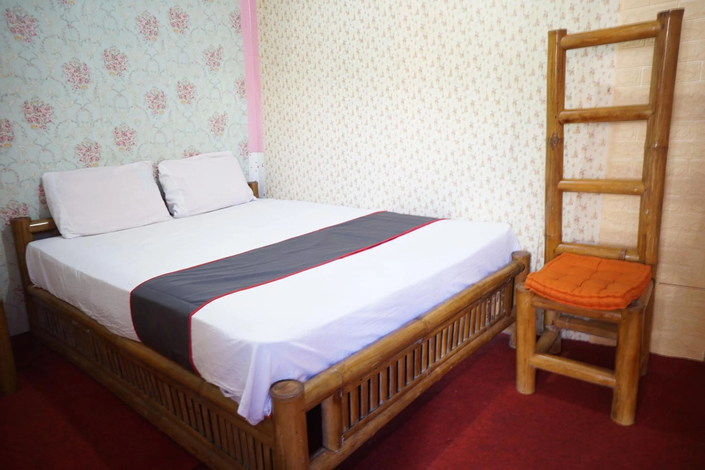 Bedroom, Bed in Collection O 93000 Karona Berg Homestay & Cafe