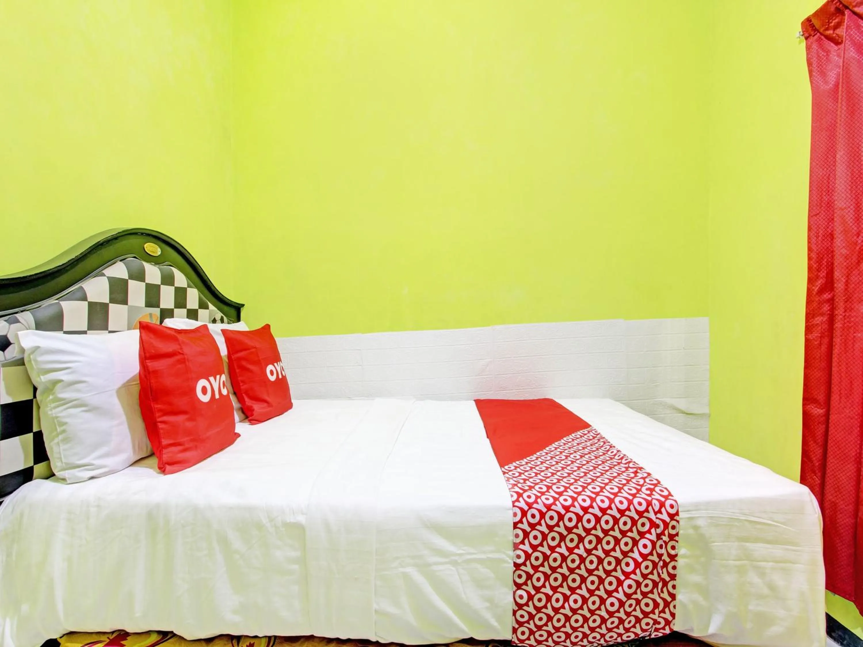 Bedroom in OYO 92998 Wiludjeng Guesthouse