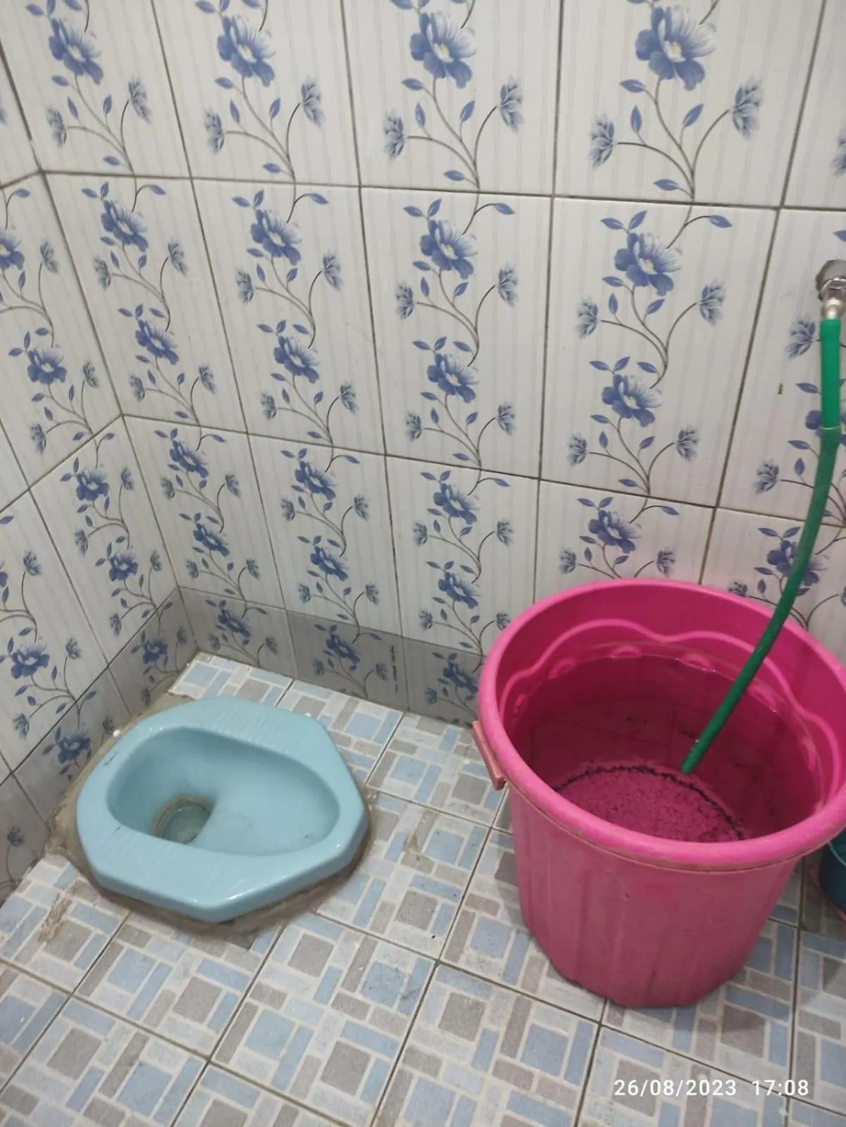 Bathroom in Hotel O Lina Homestay Syariah