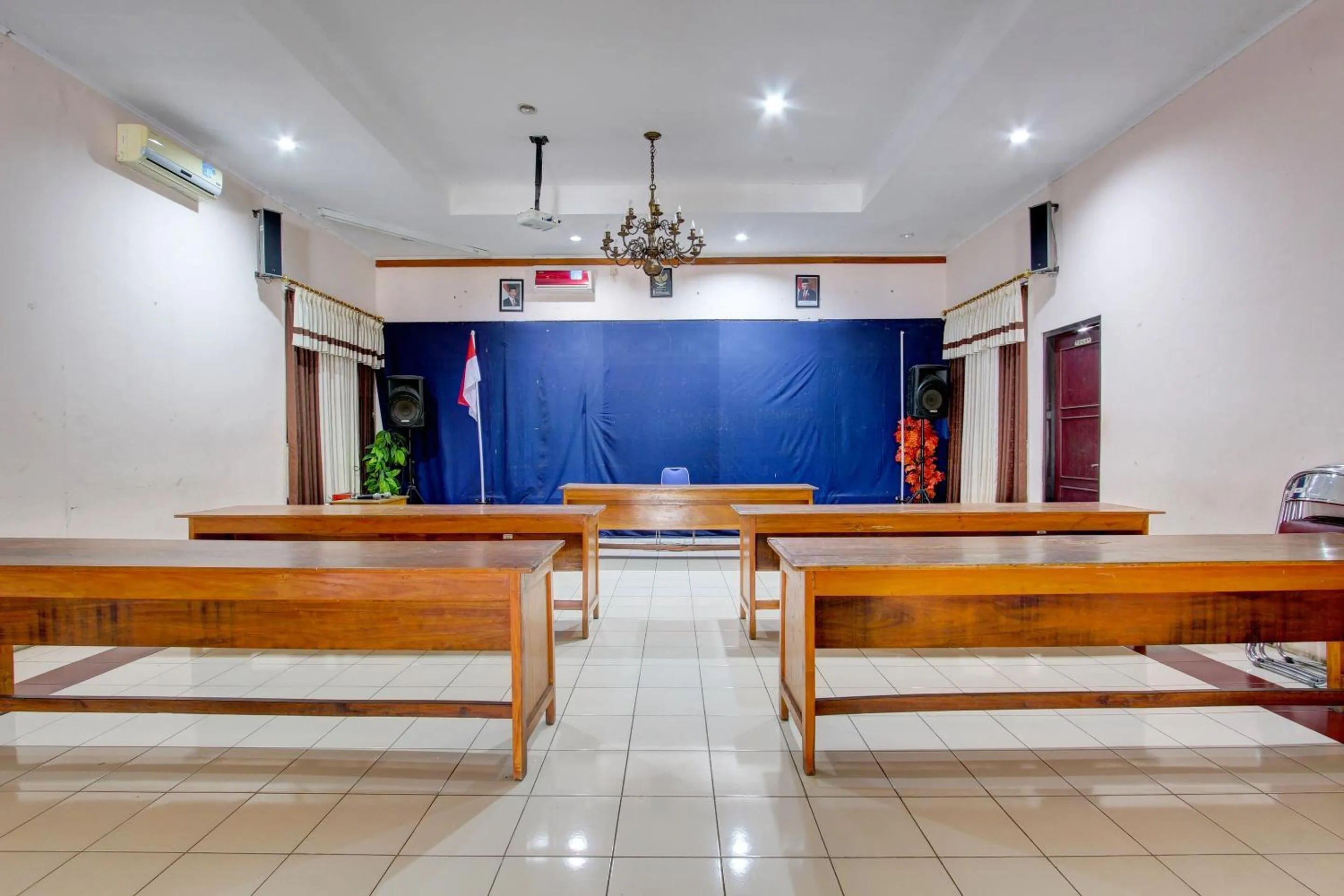 Lobby or reception in Capital O 93024 Hotel Ganesha