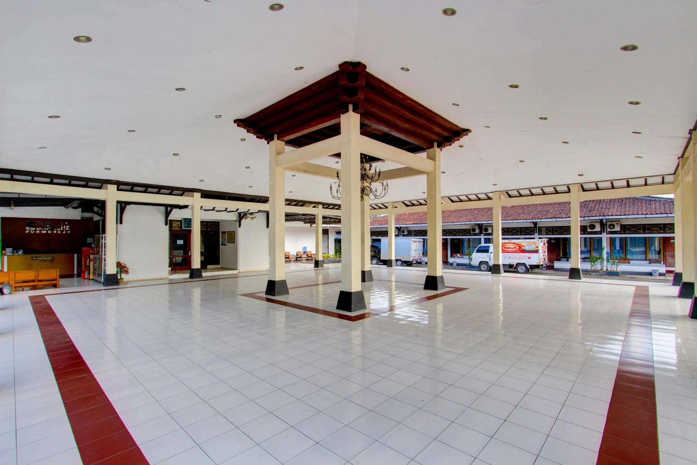 Facade/entrance in Capital O 93024 Hotel Ganesha