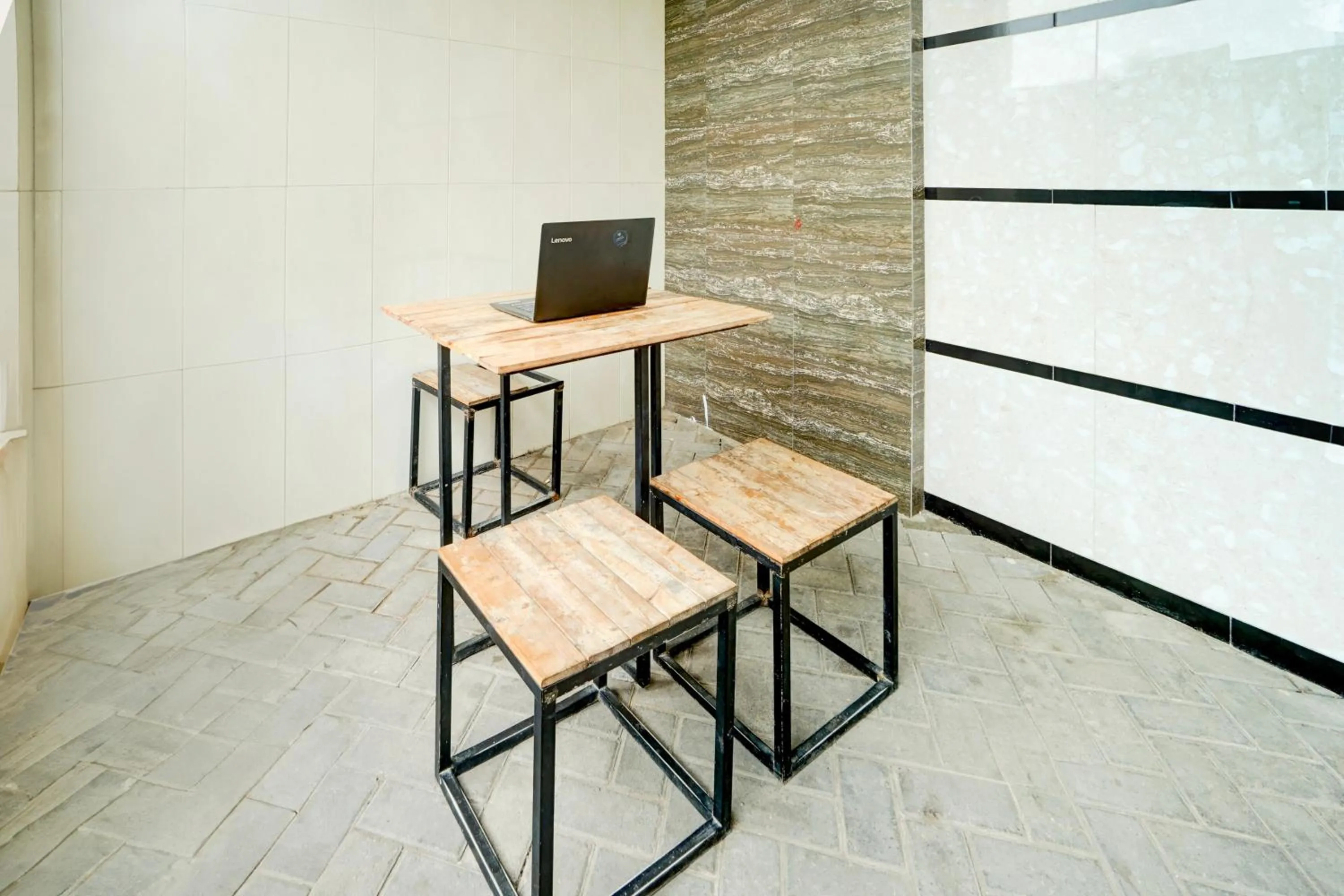 Lobby or reception in Hotel O Karman's Sari Homestay Syariah