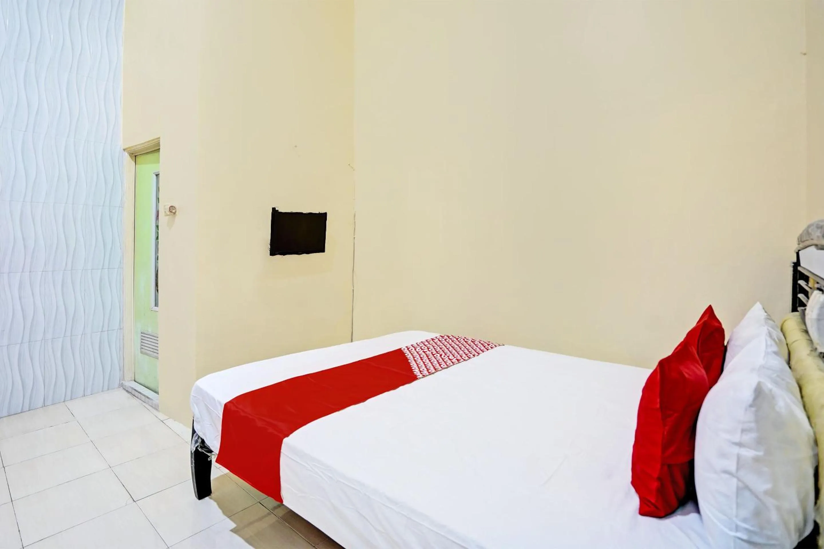 Bedroom, Bed in OYO Life 93032 Maju Mapan Homestay Syariah