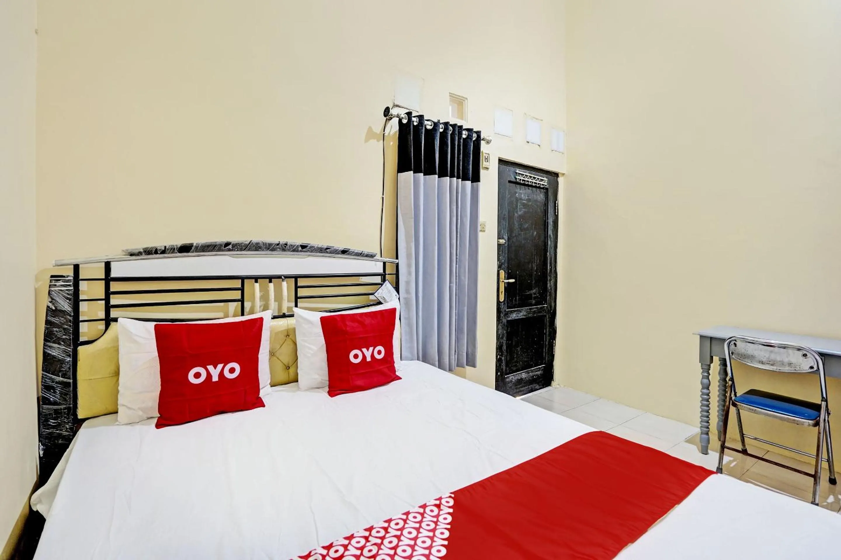 Bedroom, Bed in OYO Life 93032 Maju Mapan Homestay Syariah