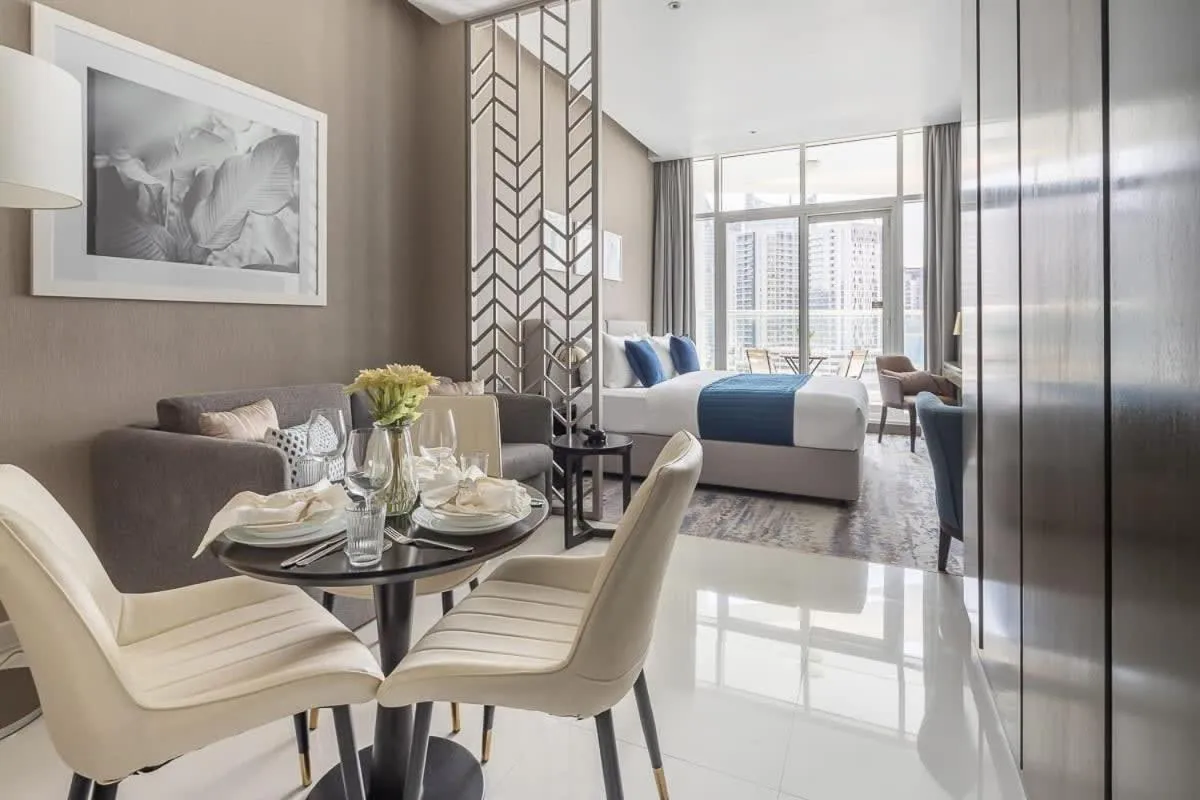 Frank Porter - DAMAC Prive