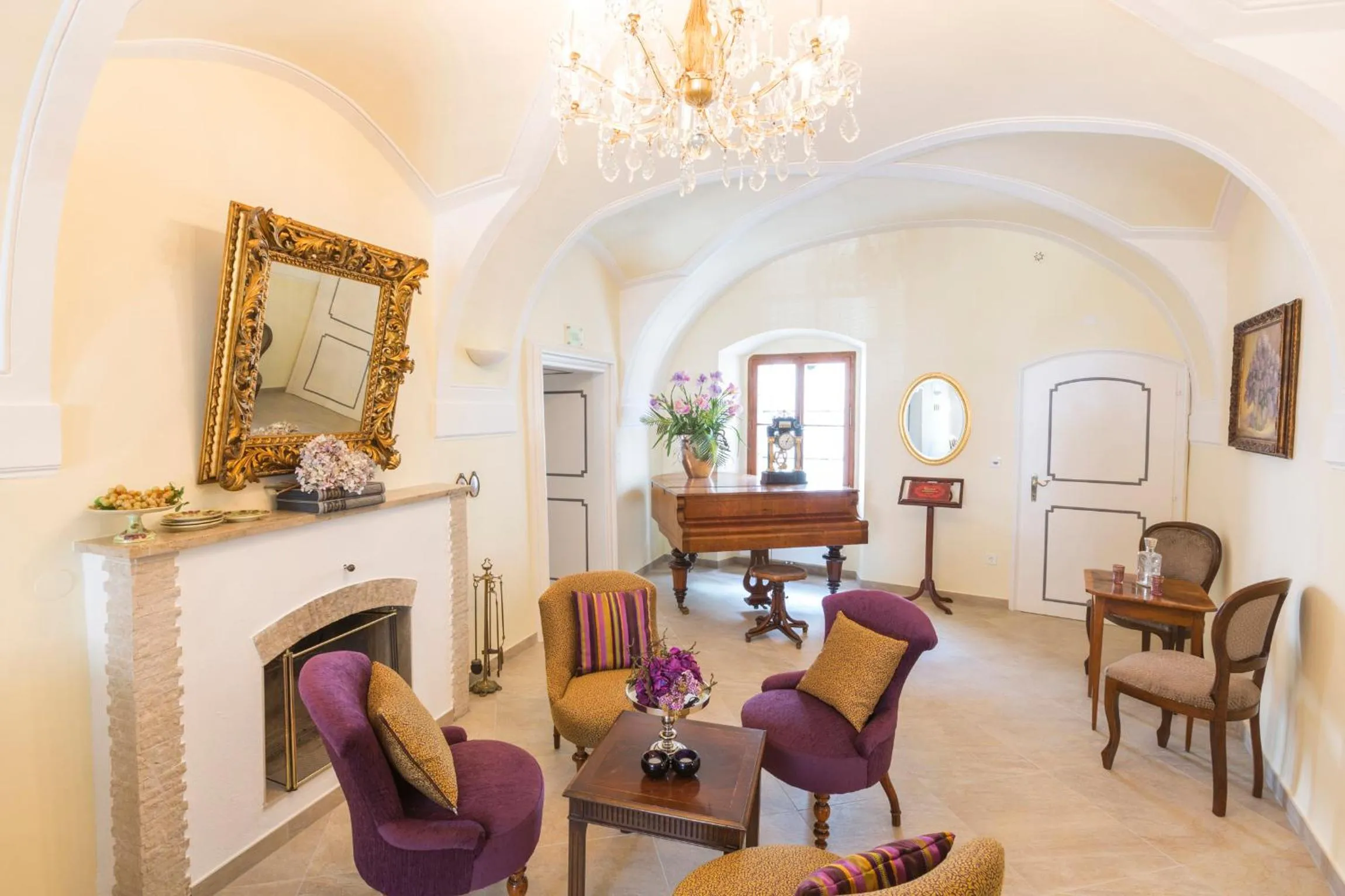 Communal lounge/ TV room in Barock-Landhof Burkhardt