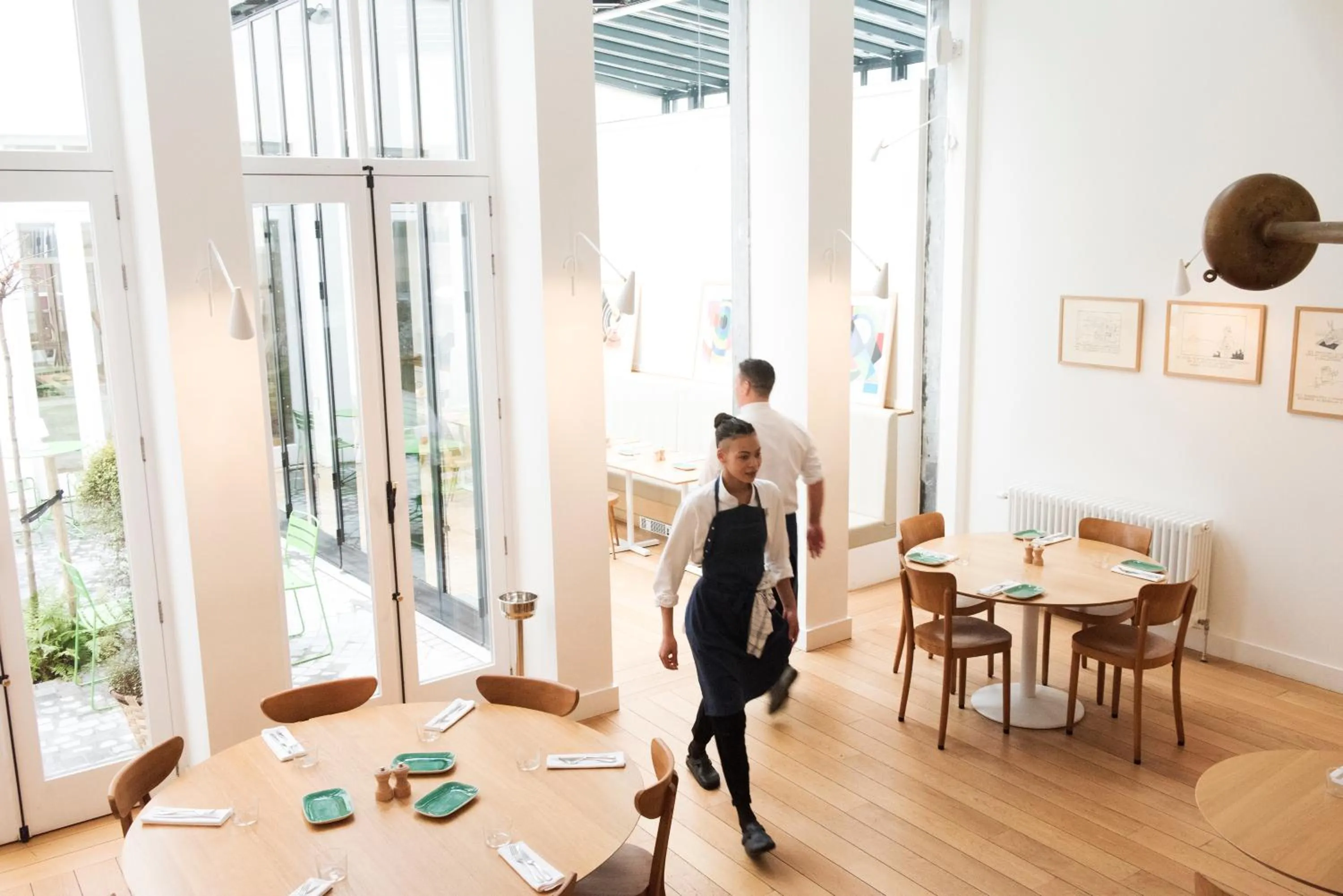 Restaurant/places to eat in Hotel des Galeries