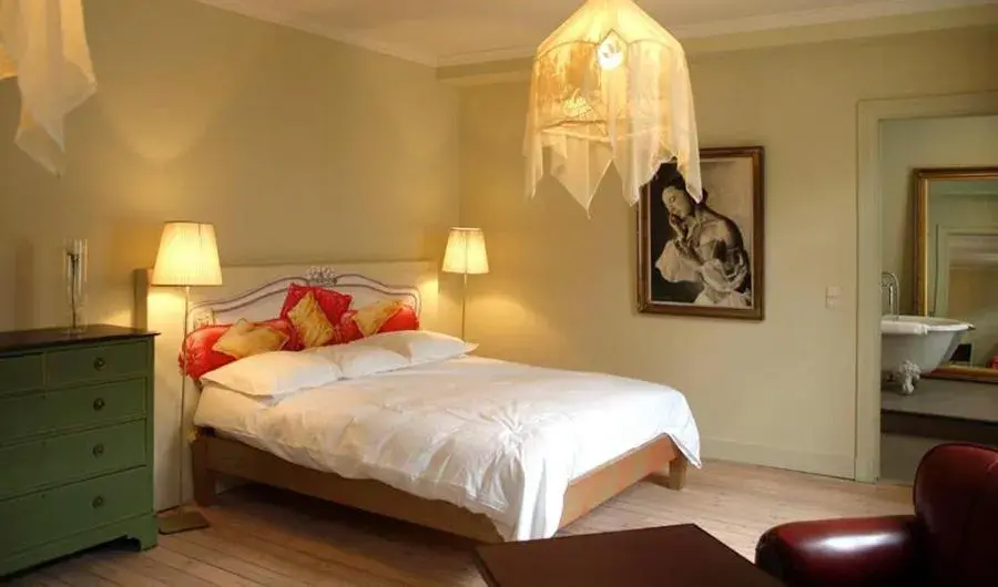 Superior Double Room in Hotel des Galeries Superior Double Room in Hotel des Galeries