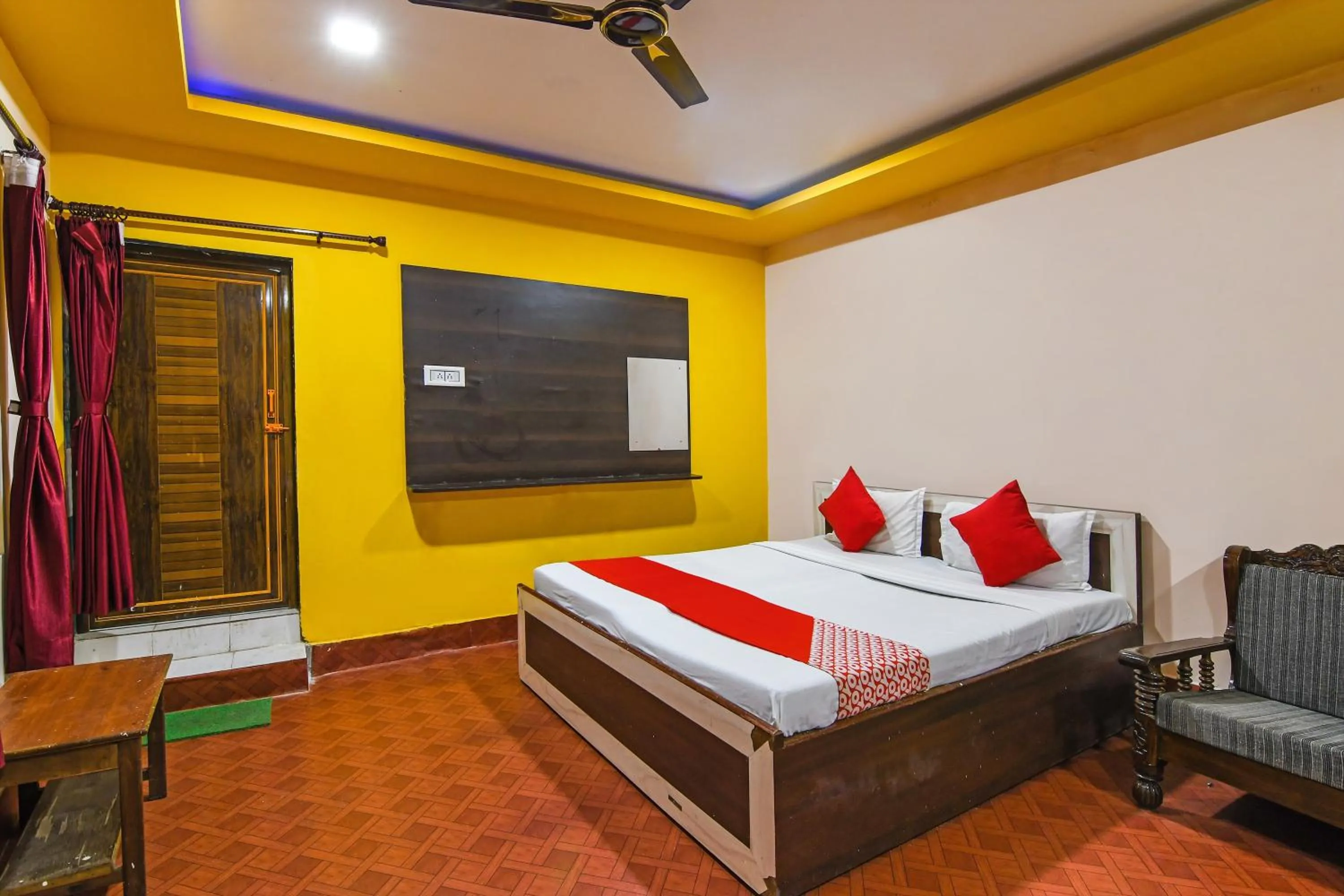 Bedroom, Bed in Hotel O Ashirbad Deluxe