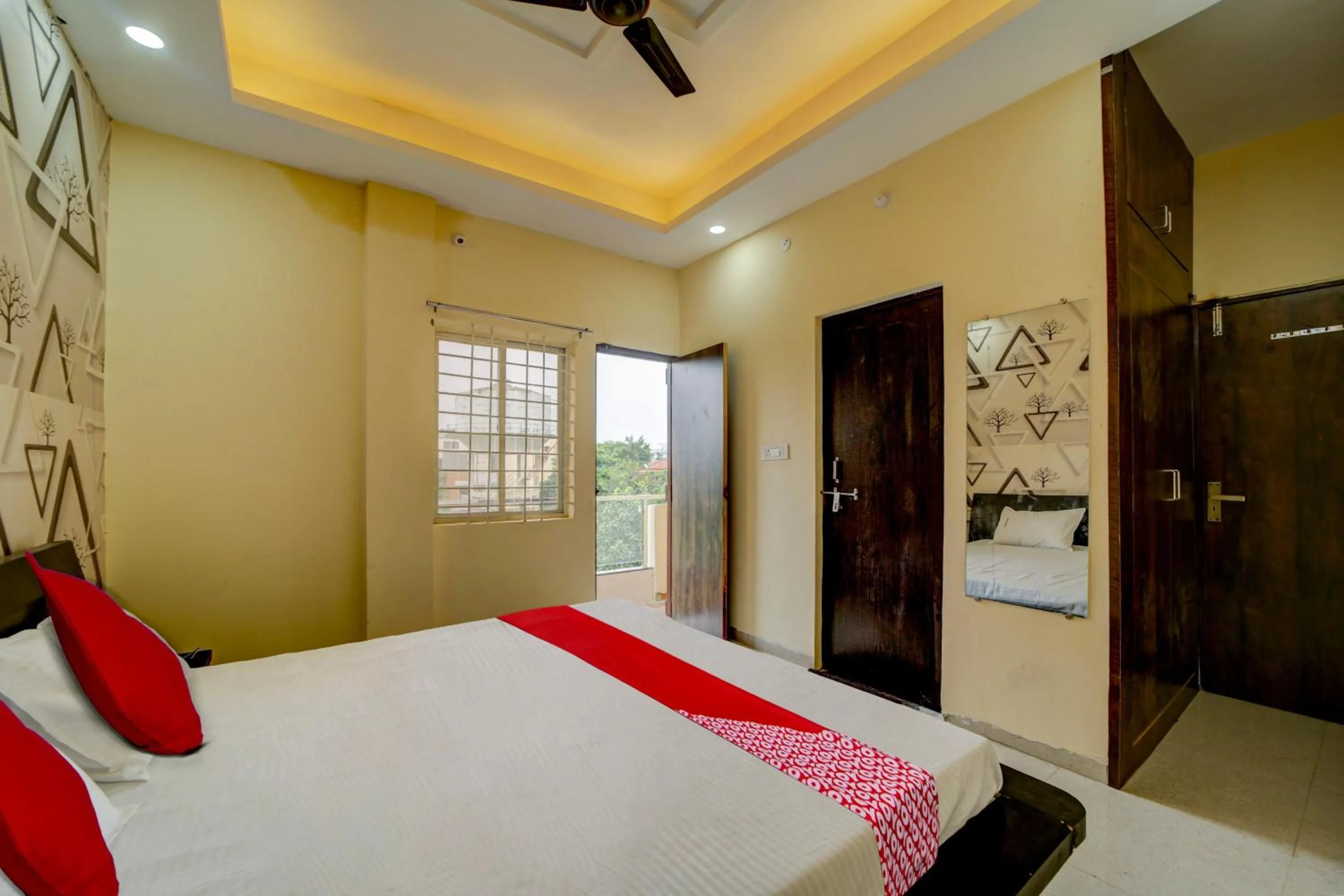 Bedroom, Bed in Hotel O The Angel palace