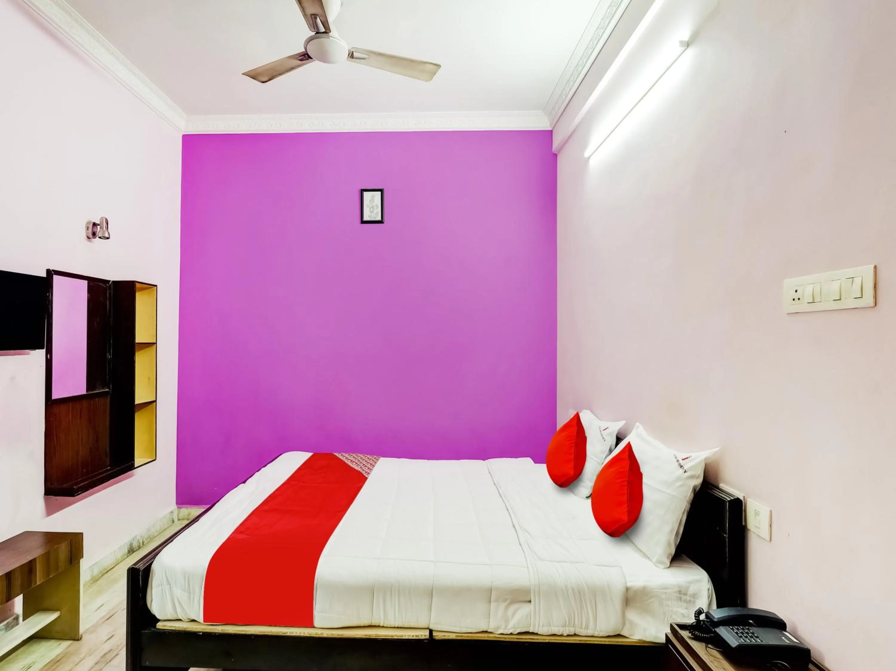 Bedroom, Bed in Hotel O Jayam Residency
