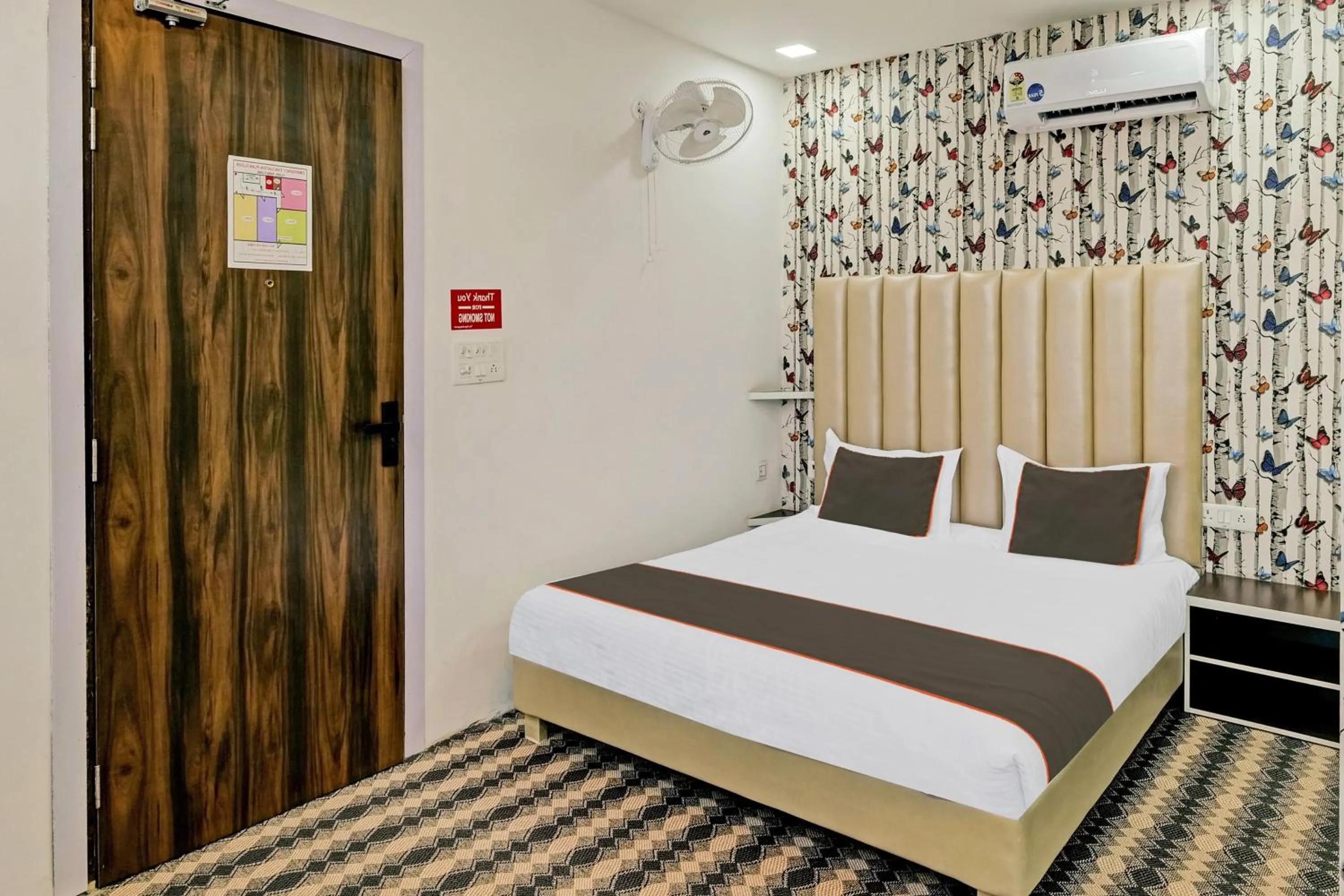 Bedroom in Hotel O The Kings