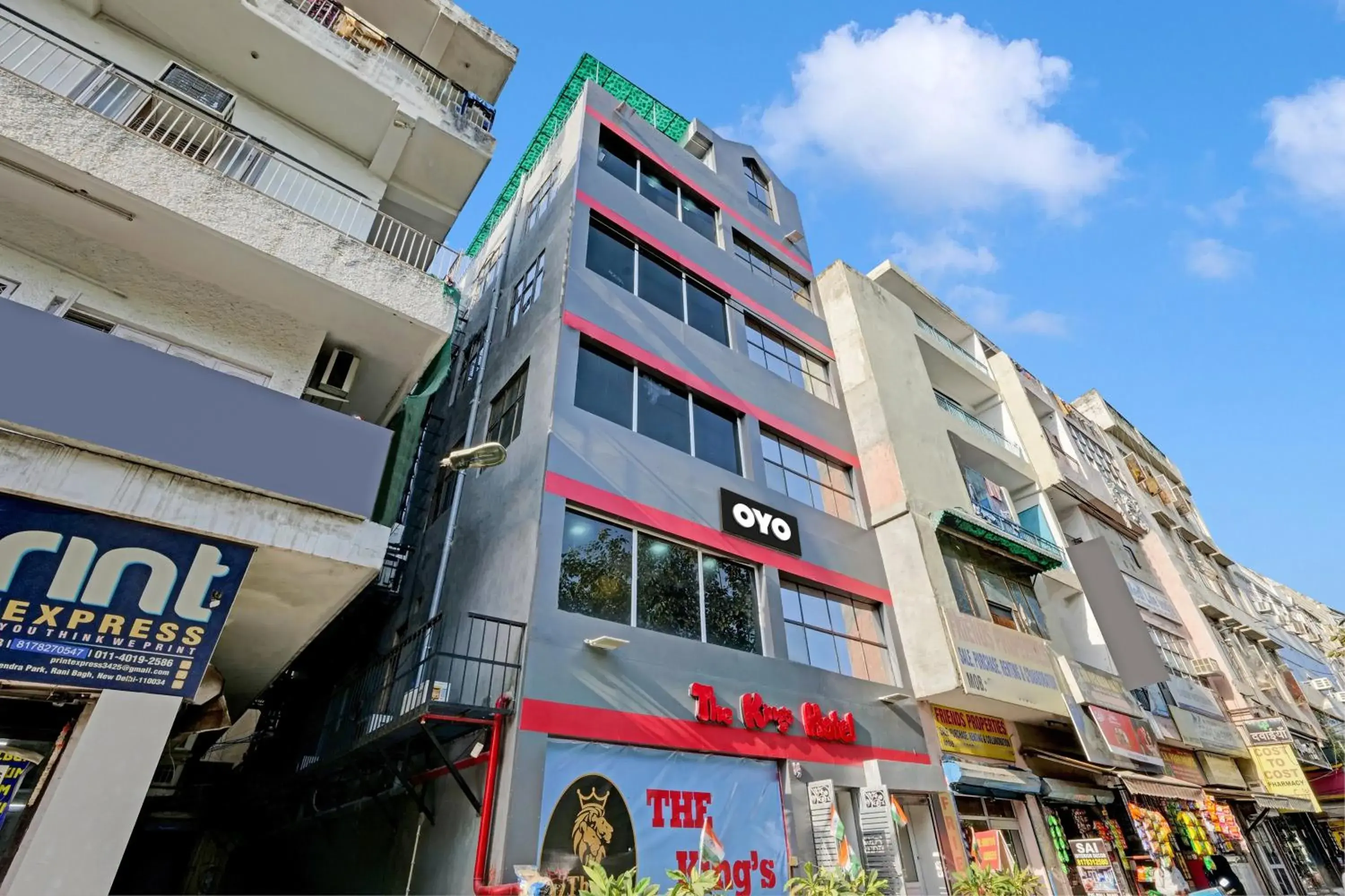 Facade/entrance in Hotel O The Kings Facade/entrance in Hotel O The Kings