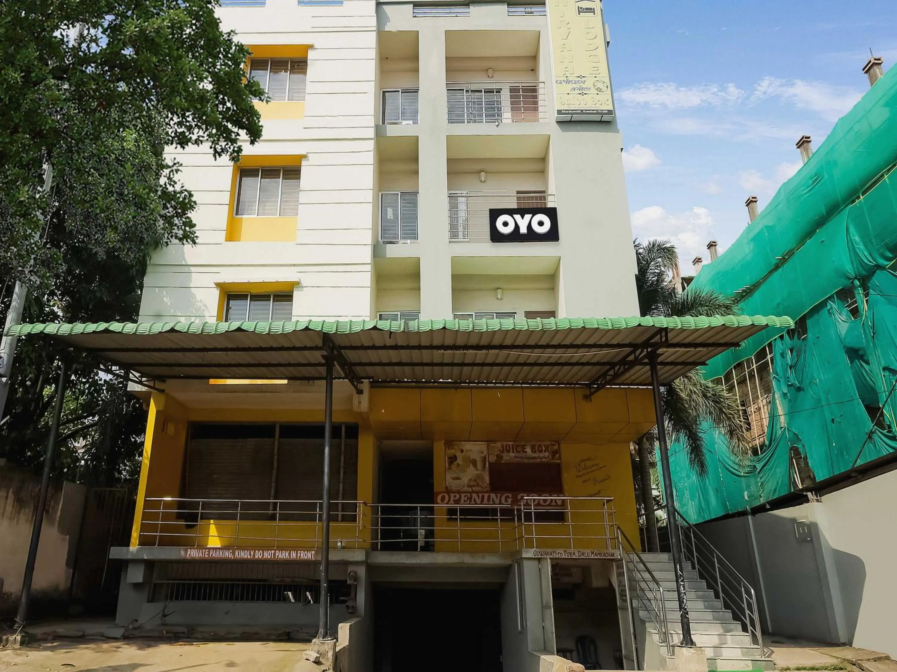 Facade/entrance in Hotel O Nirvana Lodge