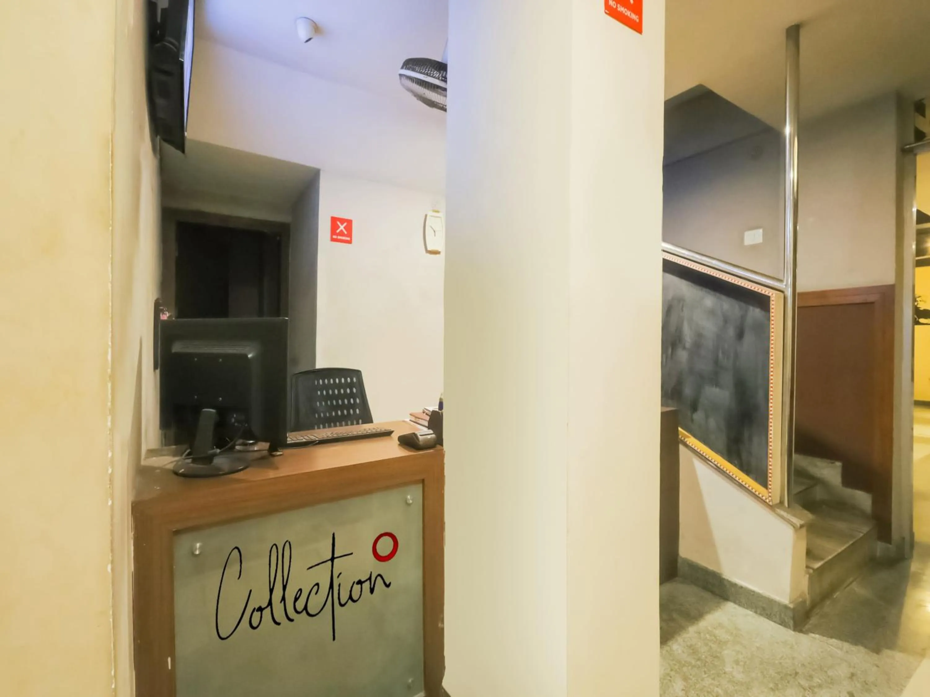 Lobby or reception in Hotel O Nirvana Lodge