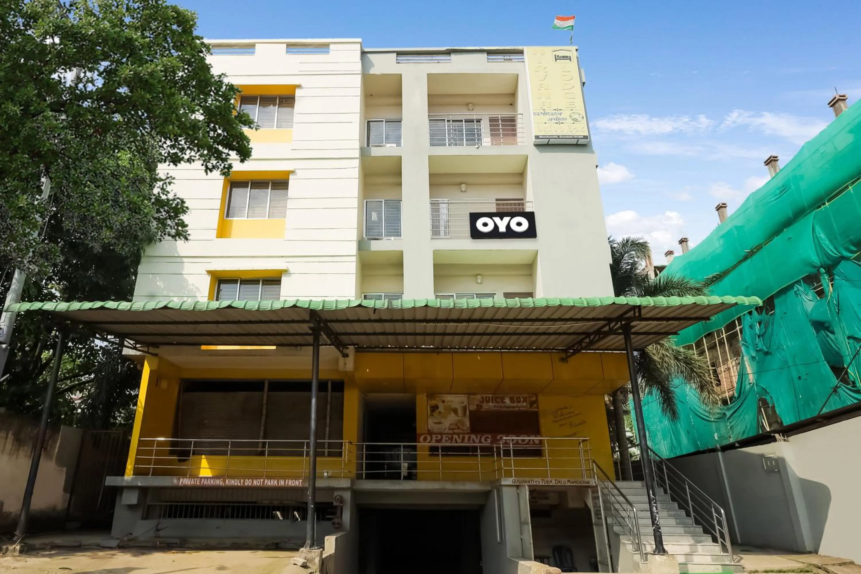 Facade/entrance in Hotel O Nirvana Lodge