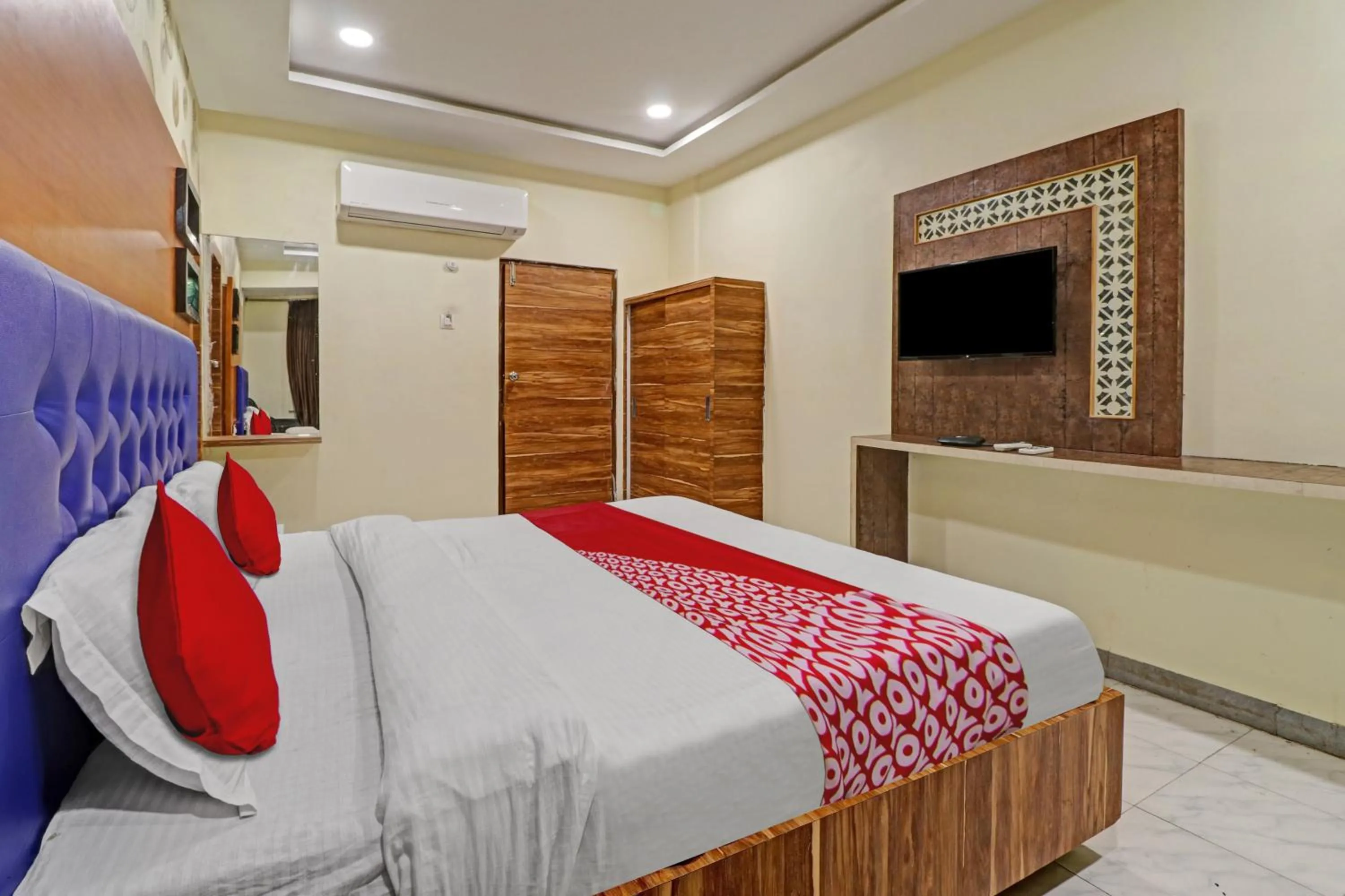 Bedroom, Bed in Hotel O Aditya Grand Inn