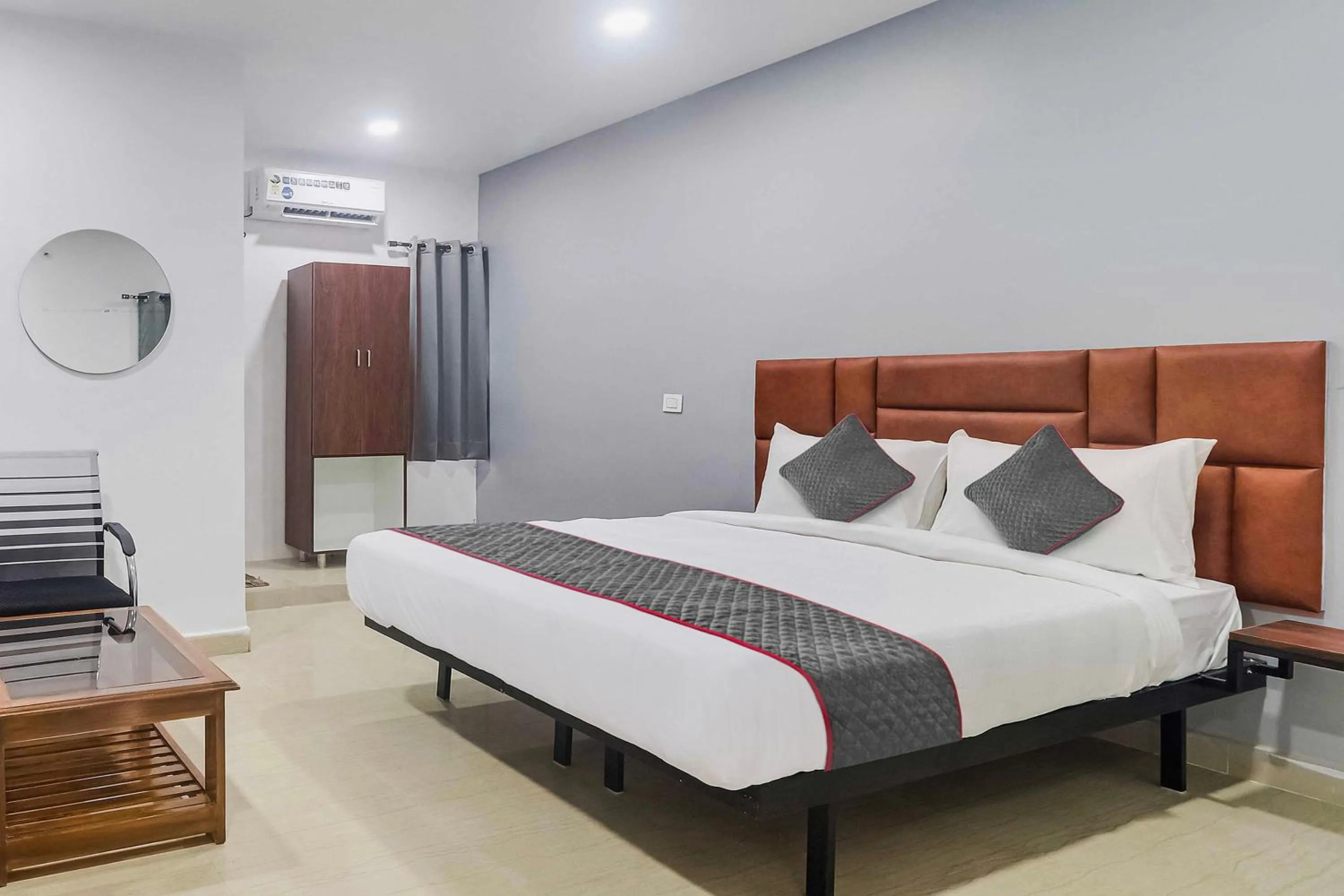 Bedroom in Townhouse Lavish Oak