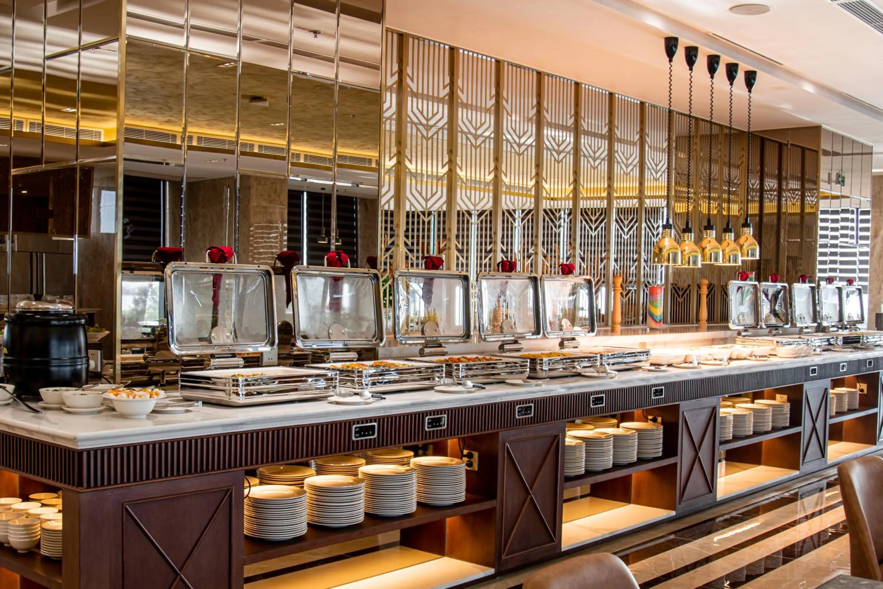 Restaurant/places to eat in Best Western Premier Marvella Nha Trang