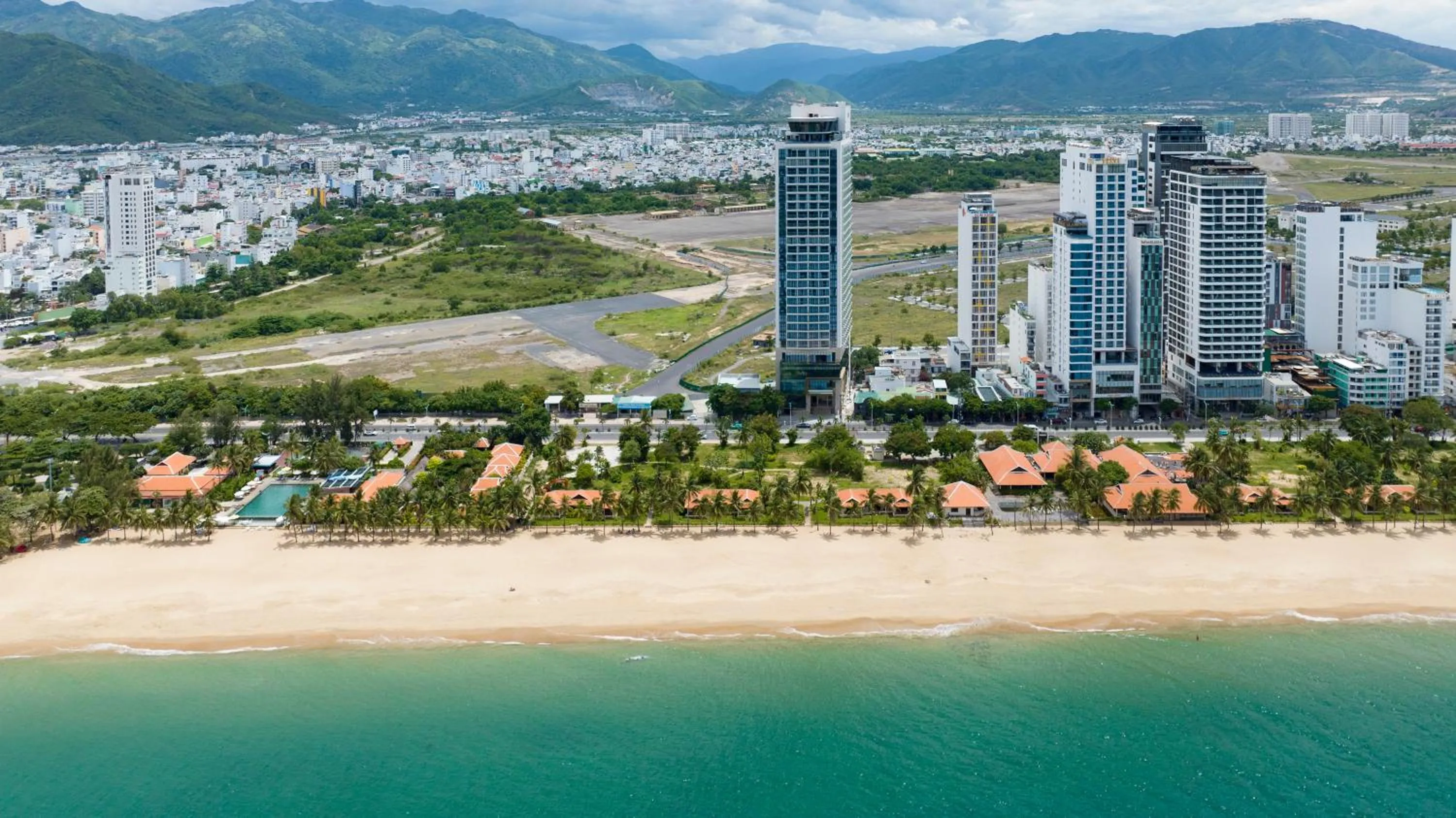 Beach in Best Western Premier Marvella Nha Trang