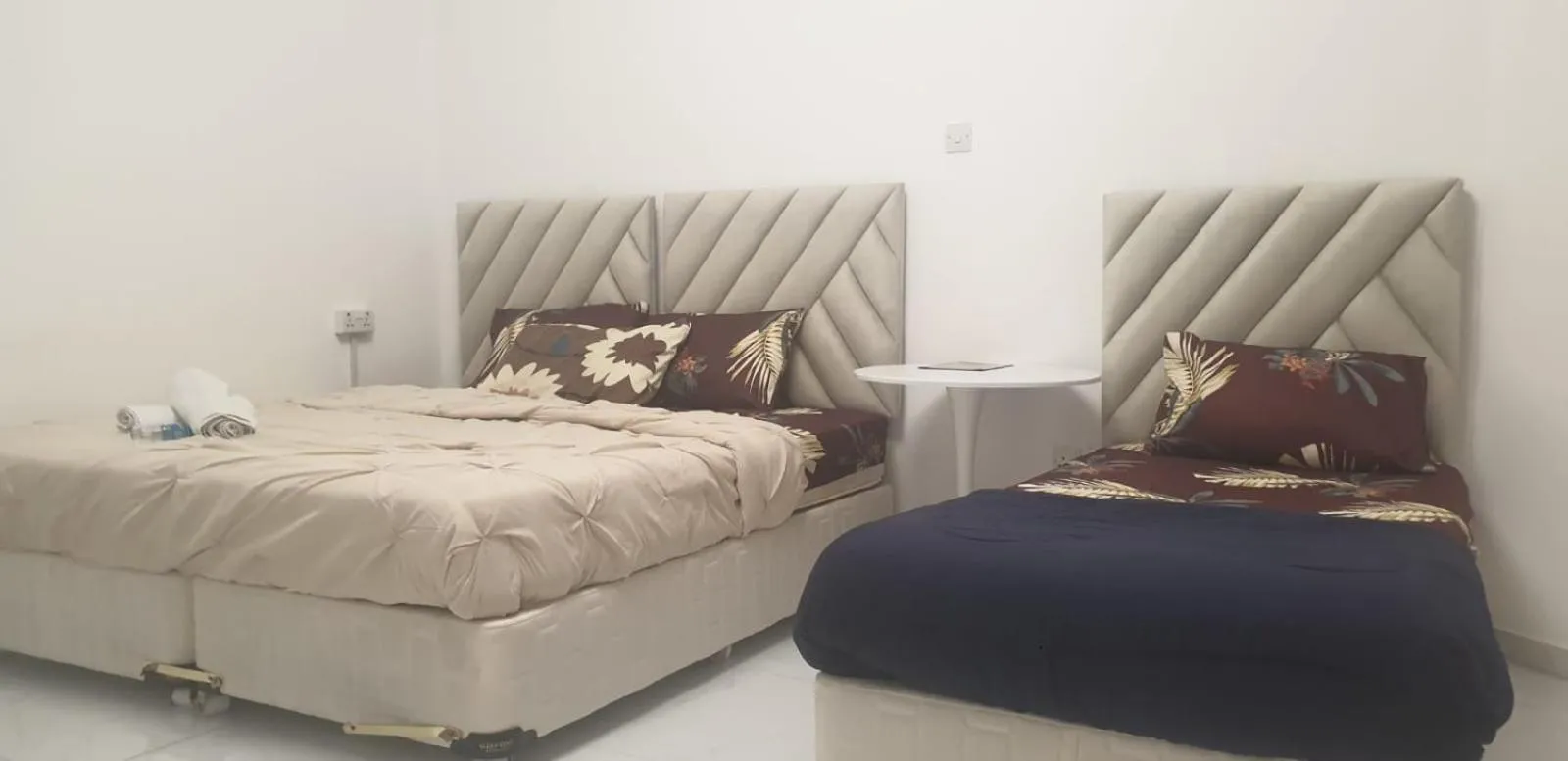 Bed in International Abu-Dhabi Hostel Villa