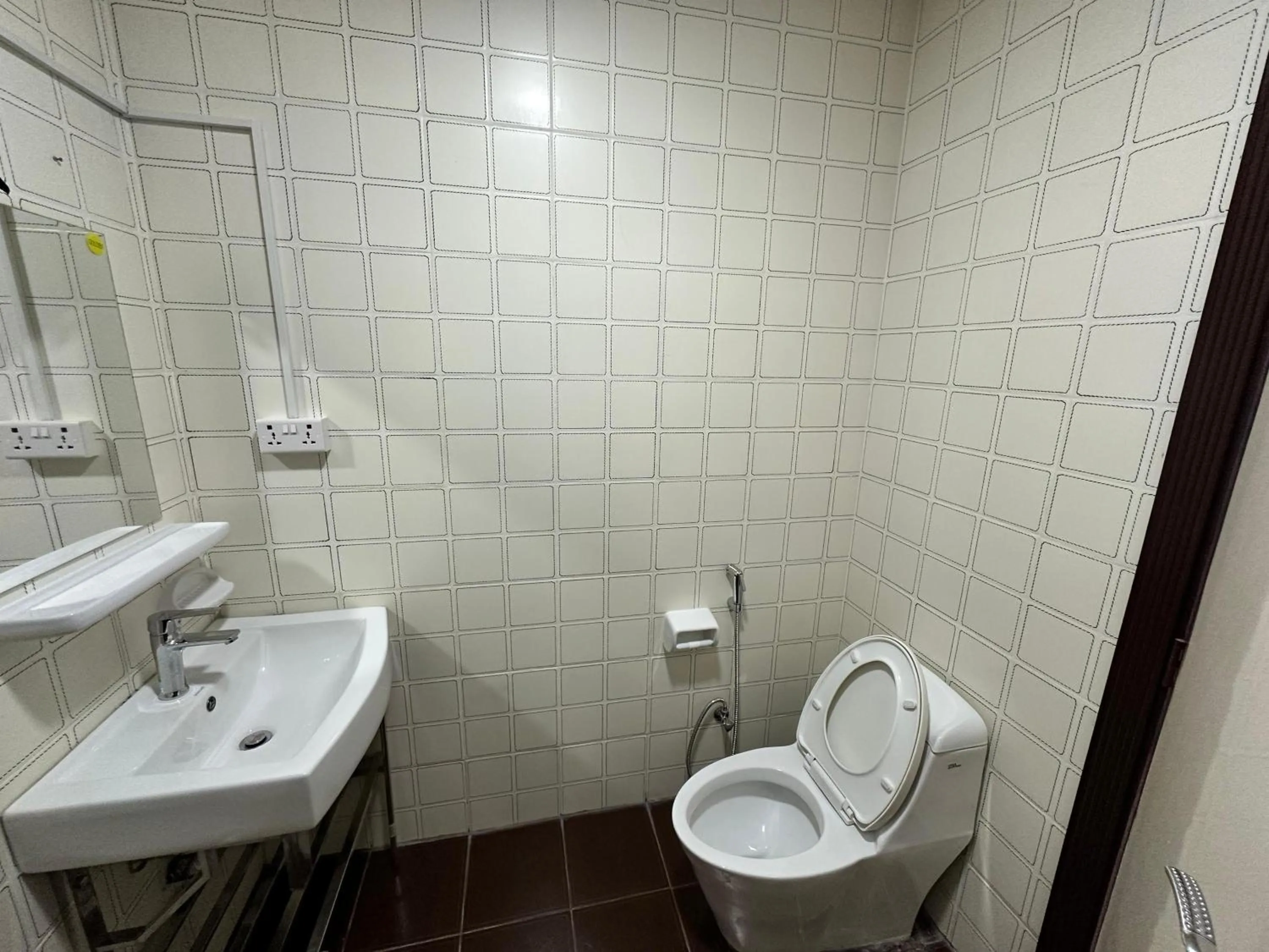 International Abu-Dhabi Hostel Villa