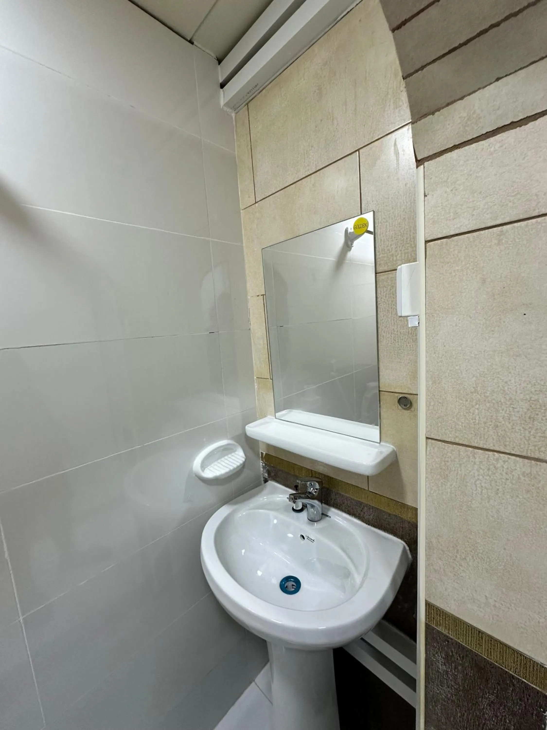 International Abu-Dhabi Hostel Villa