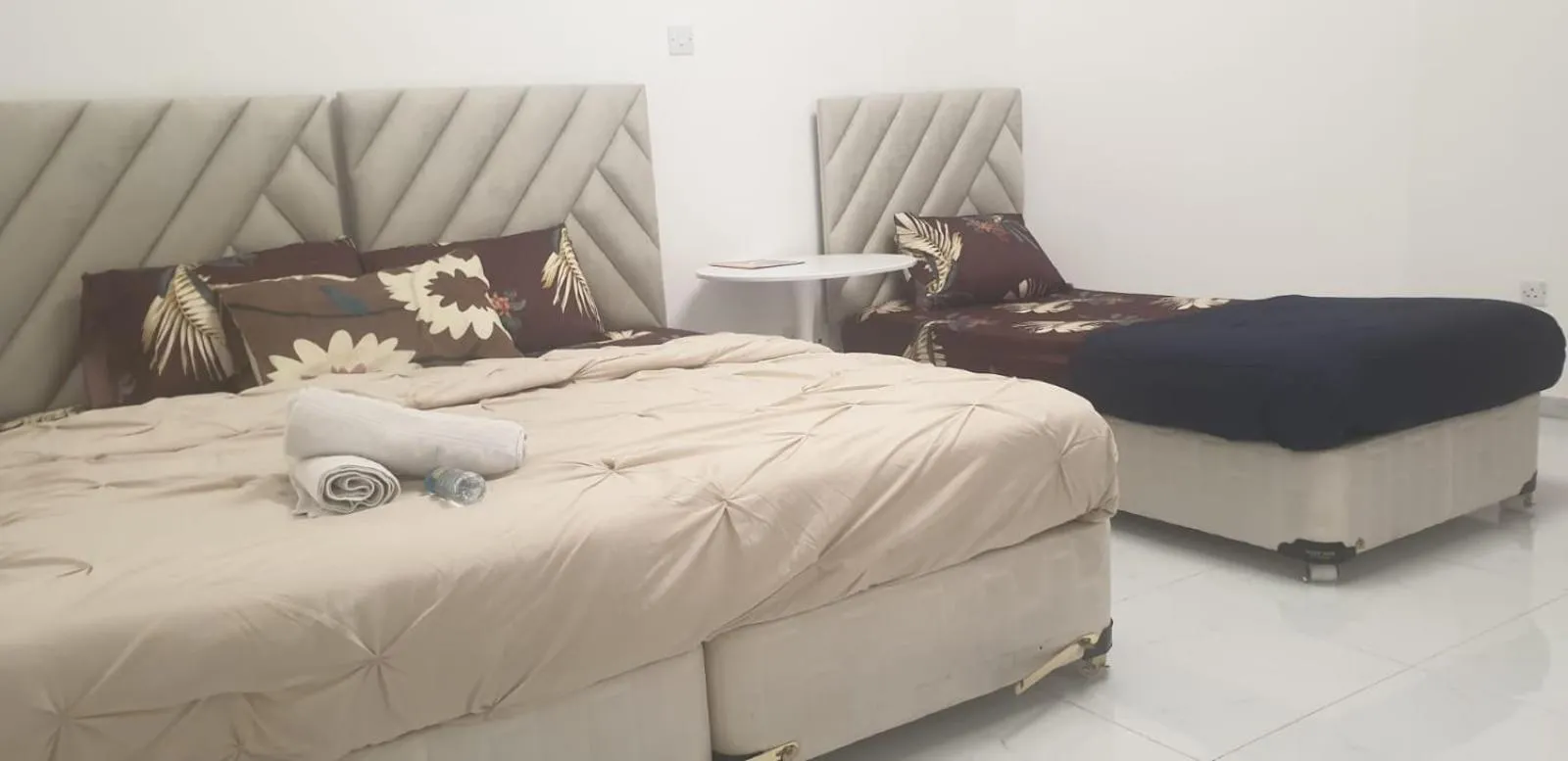 Bed in International Abu-Dhabi Hostel Villa