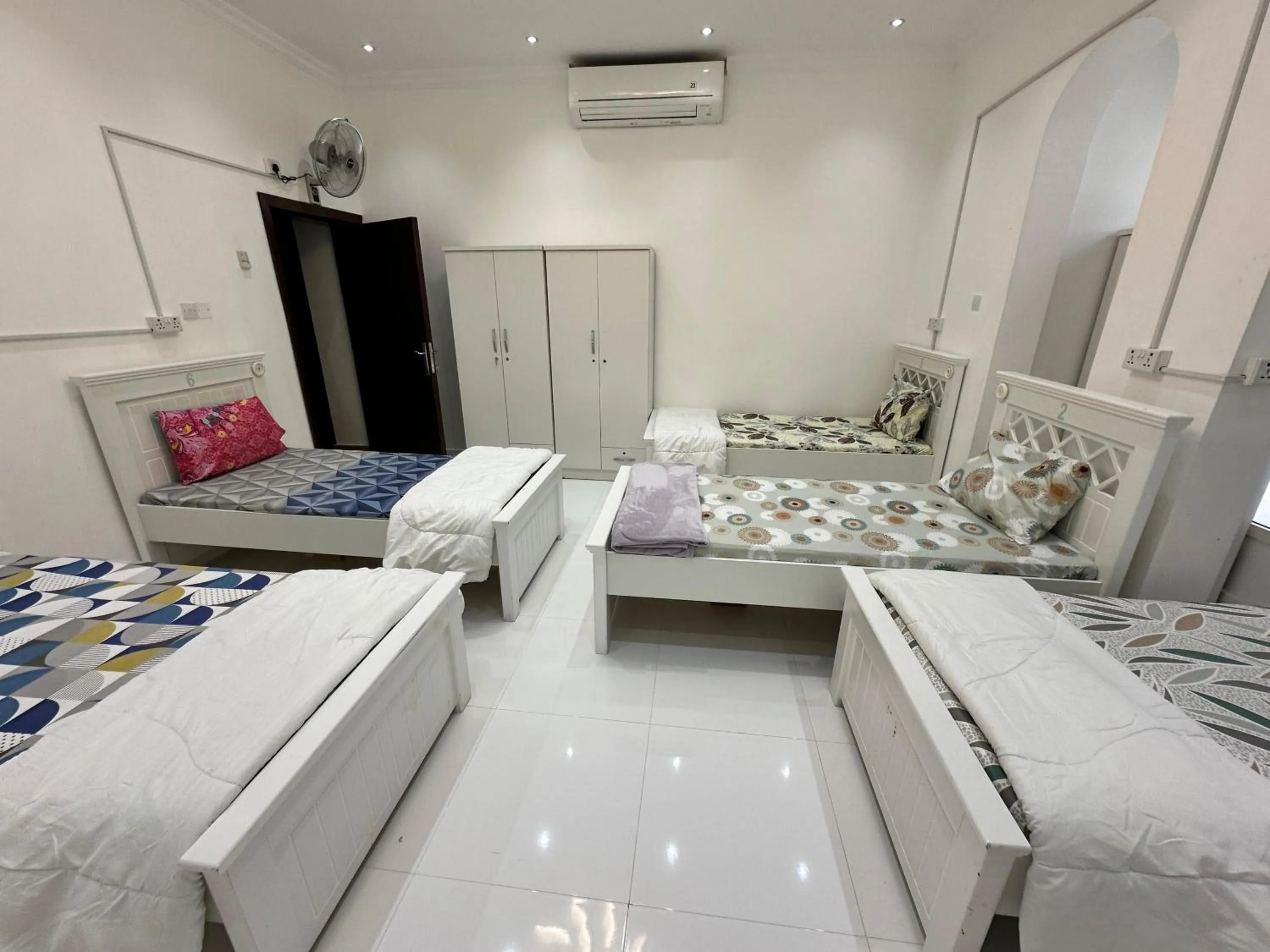 Bed in International Abu-Dhabi Hostel Villa