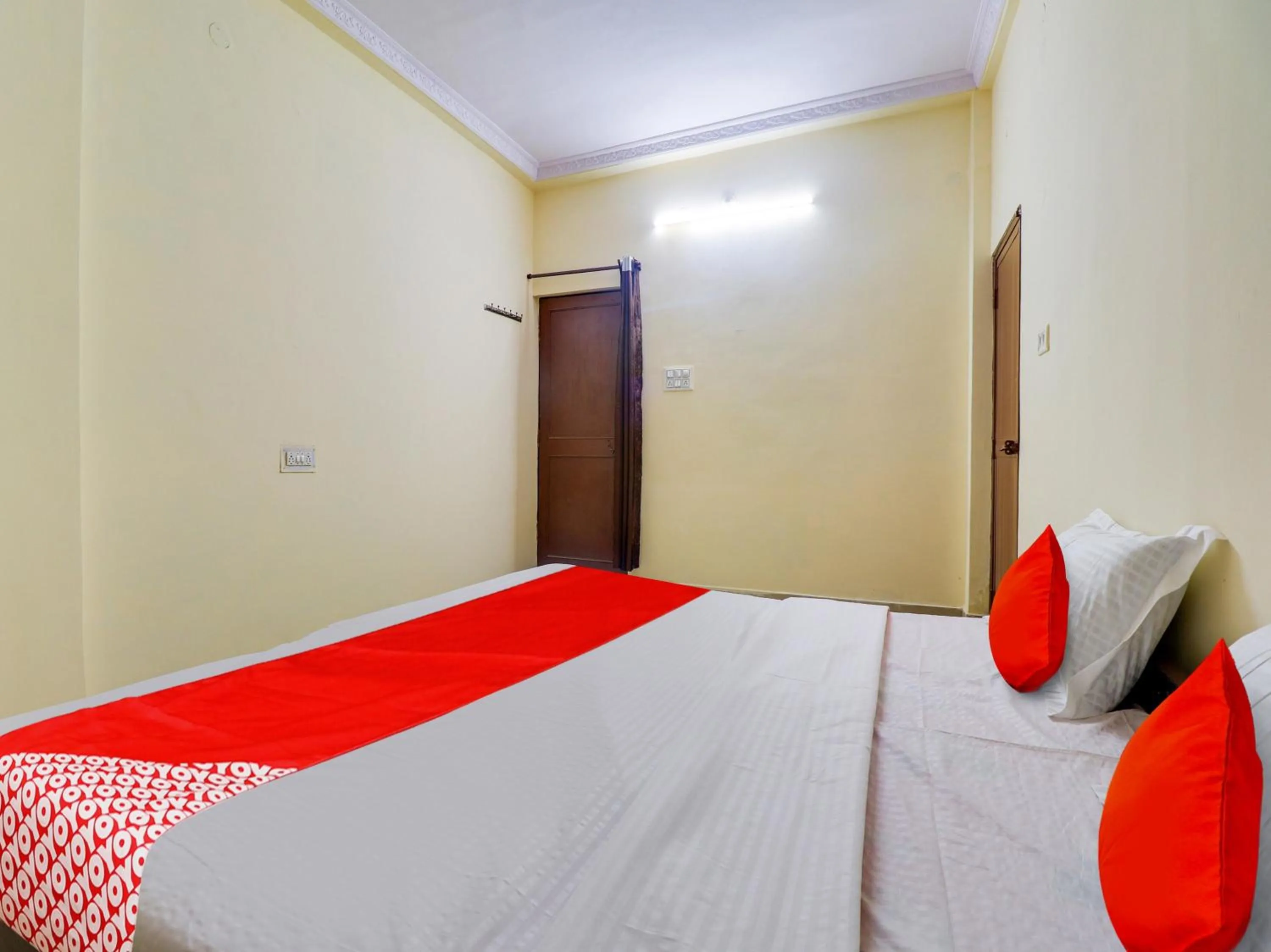 Bedroom, Bed in Hotel O GURUKRIPA INN
