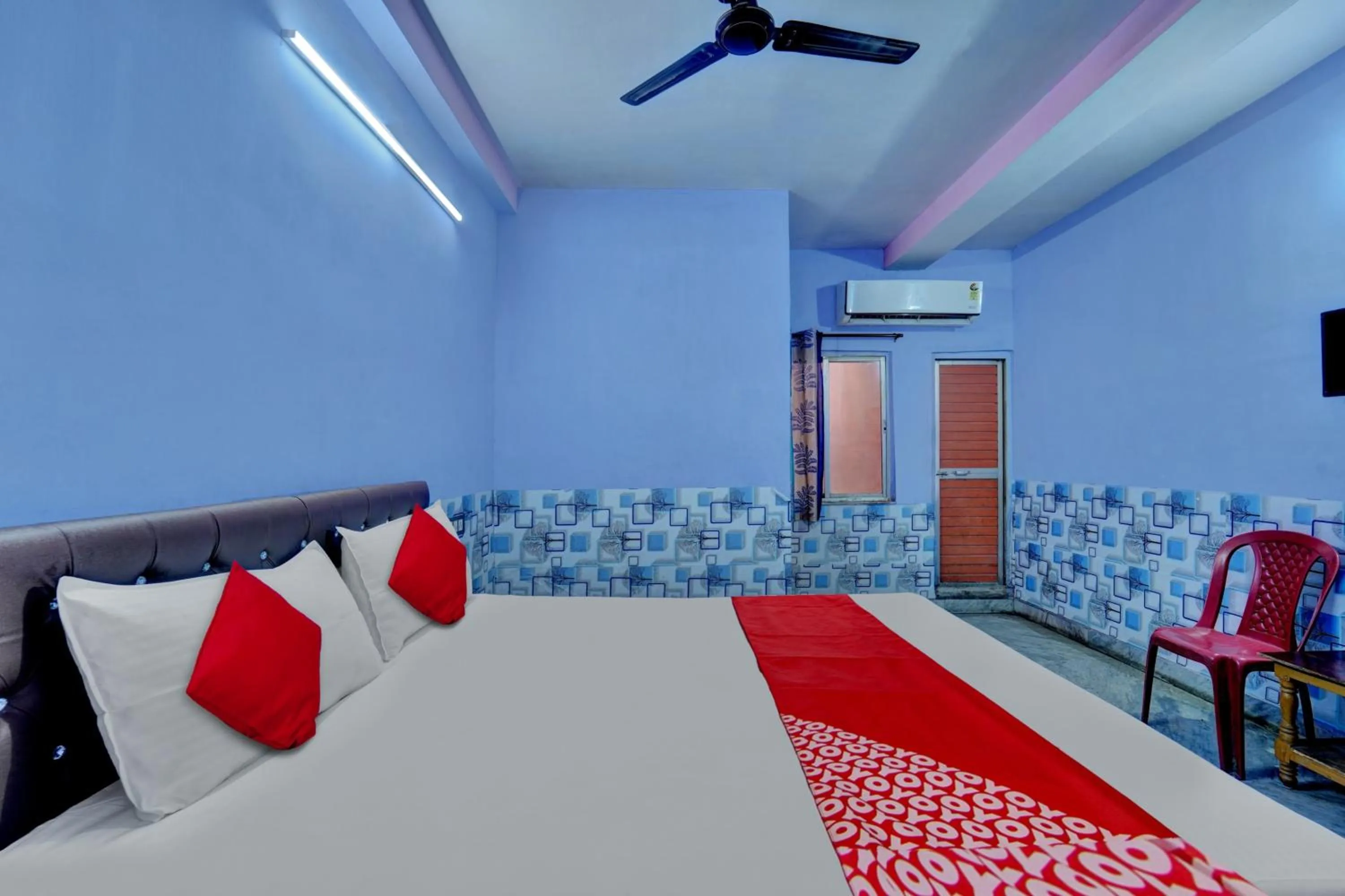 Lobby or reception in Hotel O Rai Guest House