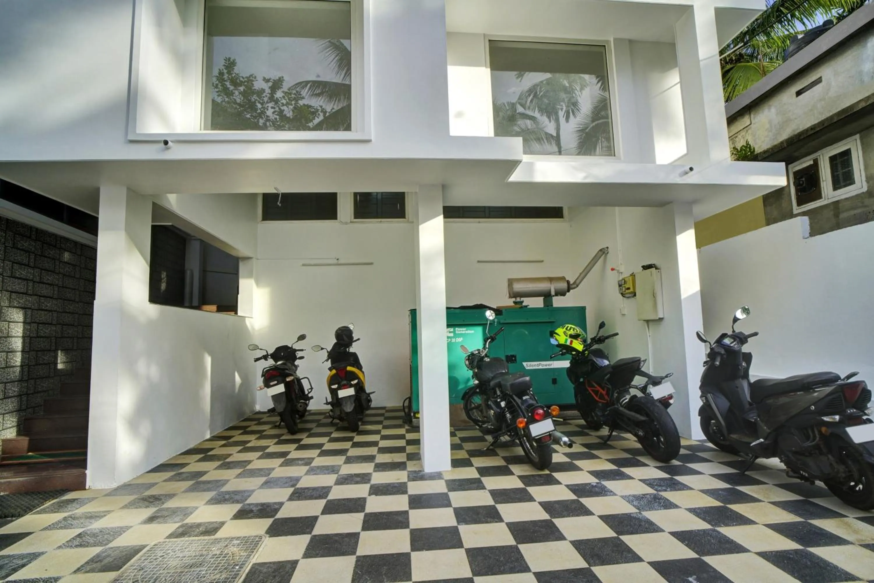 On site in Super Hotel O Crystal Executive Suites