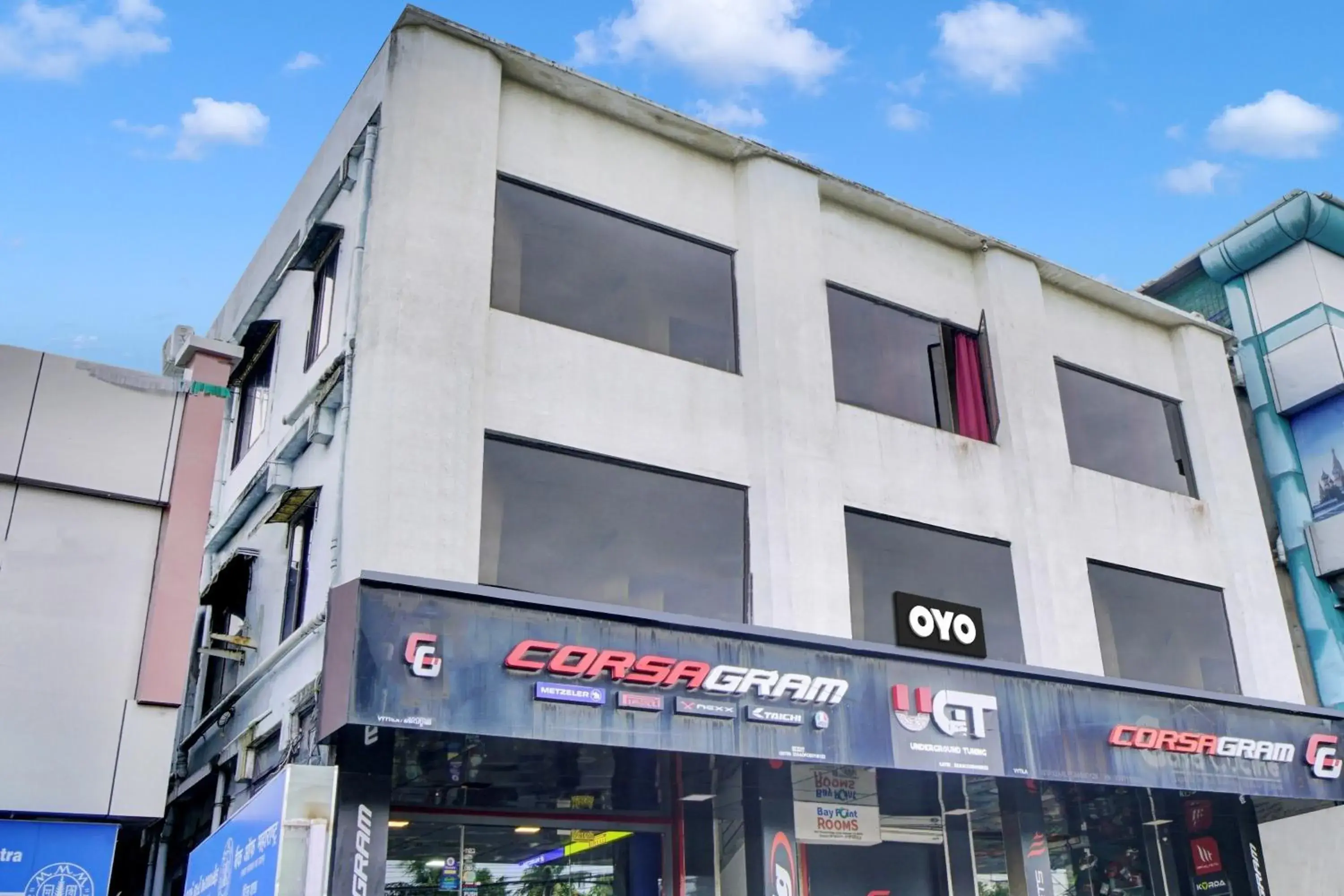 Facade/entrance in Hotel O Highway Inn Facade/entrance in Hotel O Highway Inn