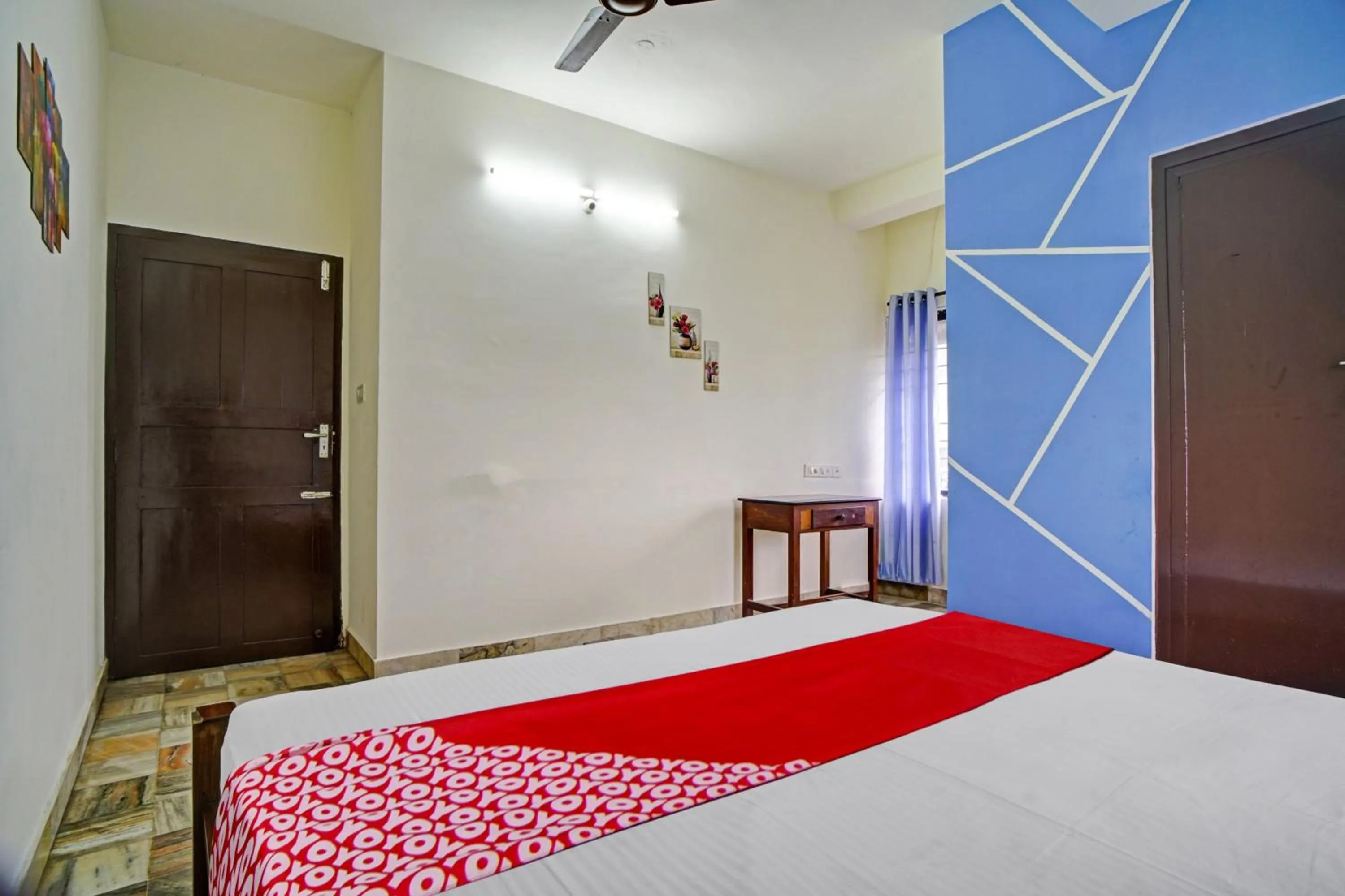 Bedroom in Hotel O Highway Inn