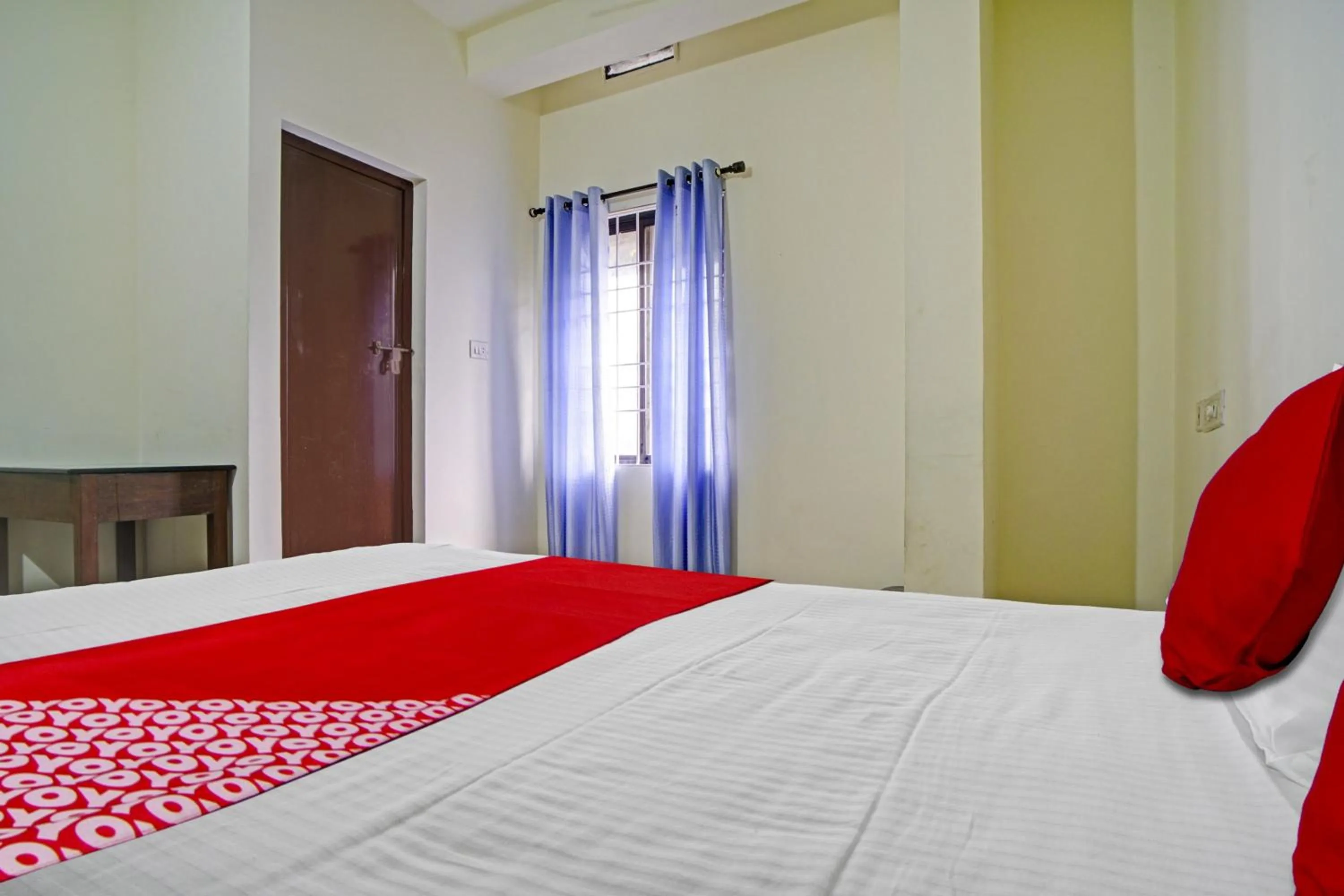 Bedroom in Hotel O Highway Inn