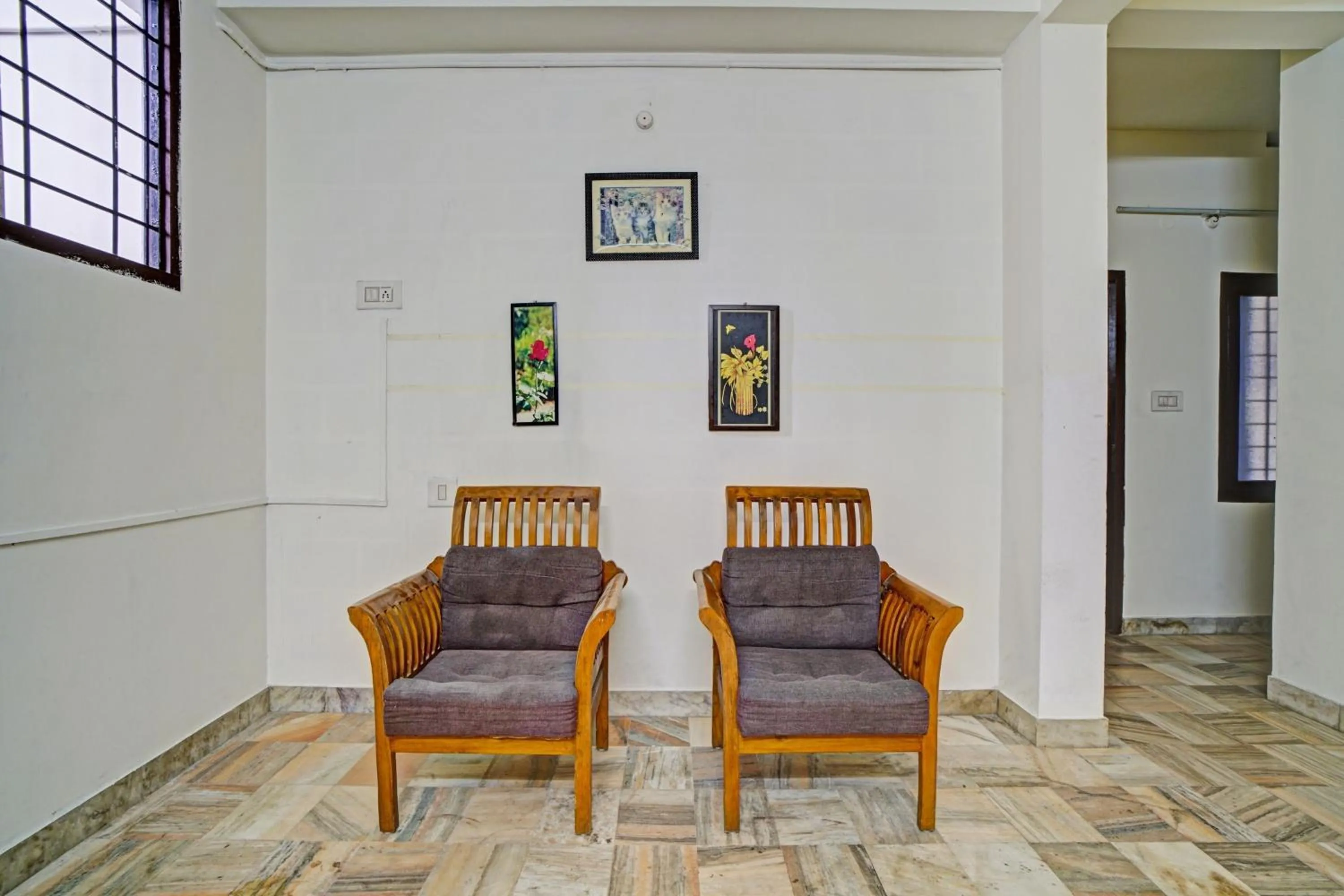 Lobby or reception in Hotel O Highway Inn