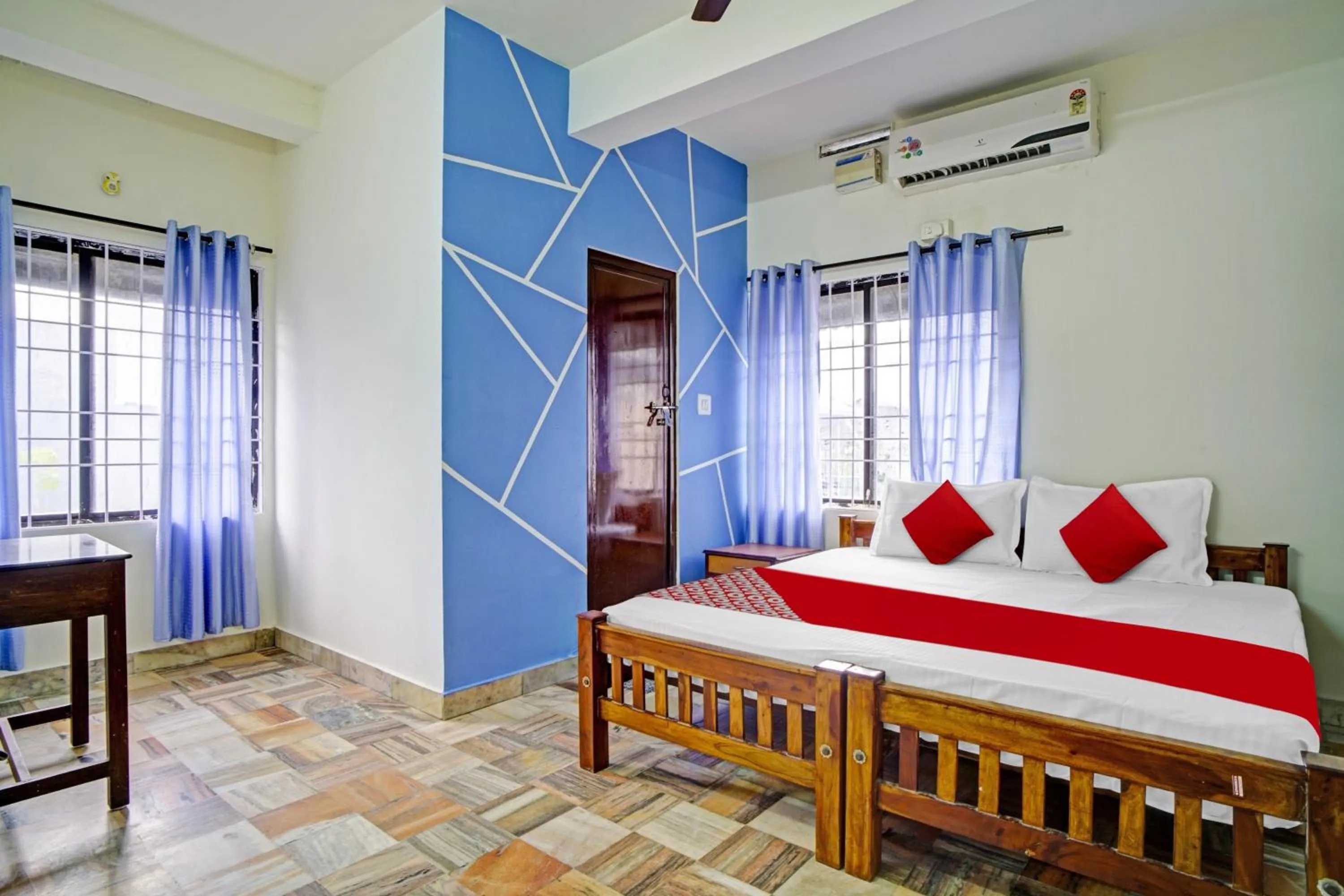 Bedroom in Hotel O Highway Inn