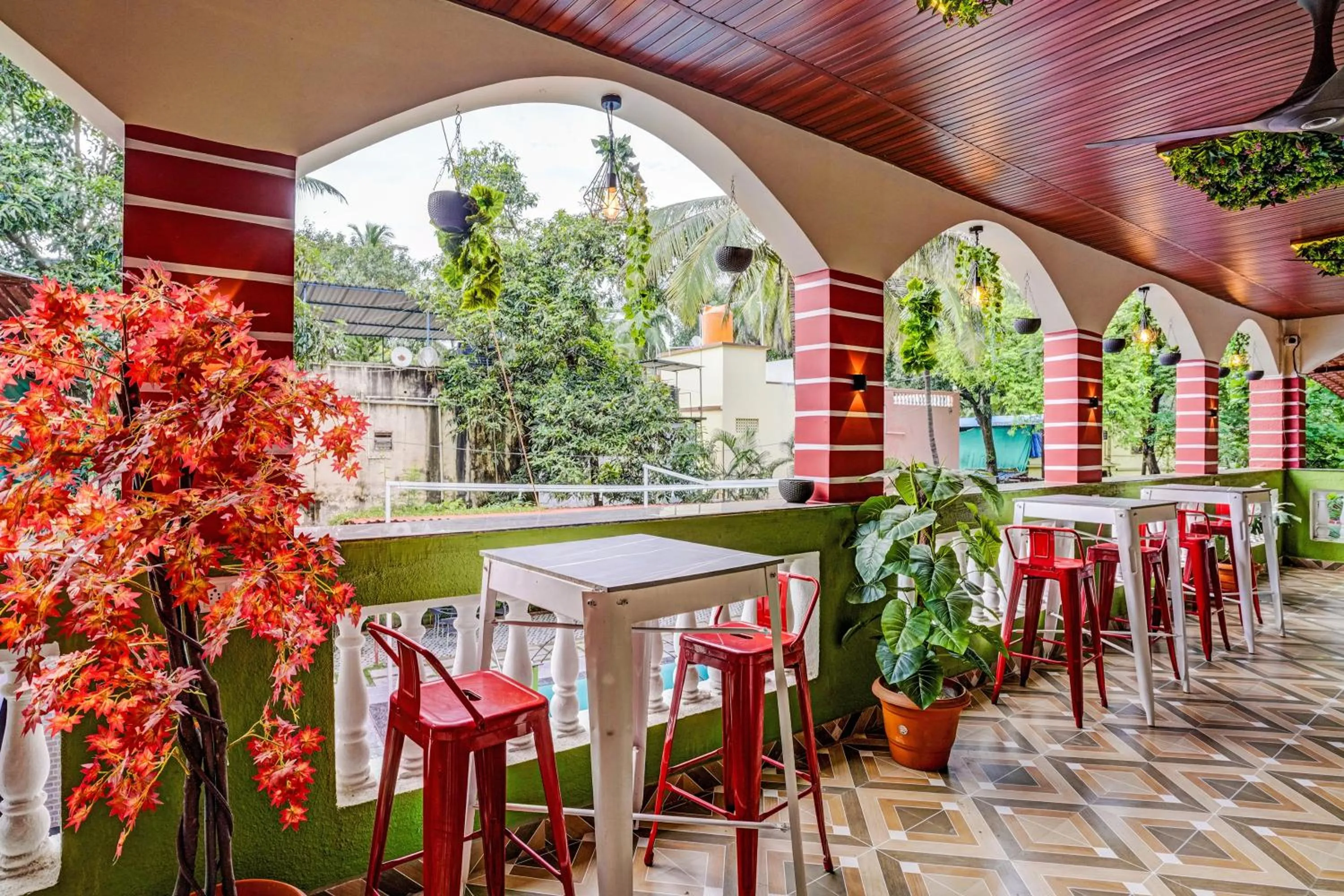 Dining area, Restaurant/Places to Eat in Collection O Palm Springs Beach Resort