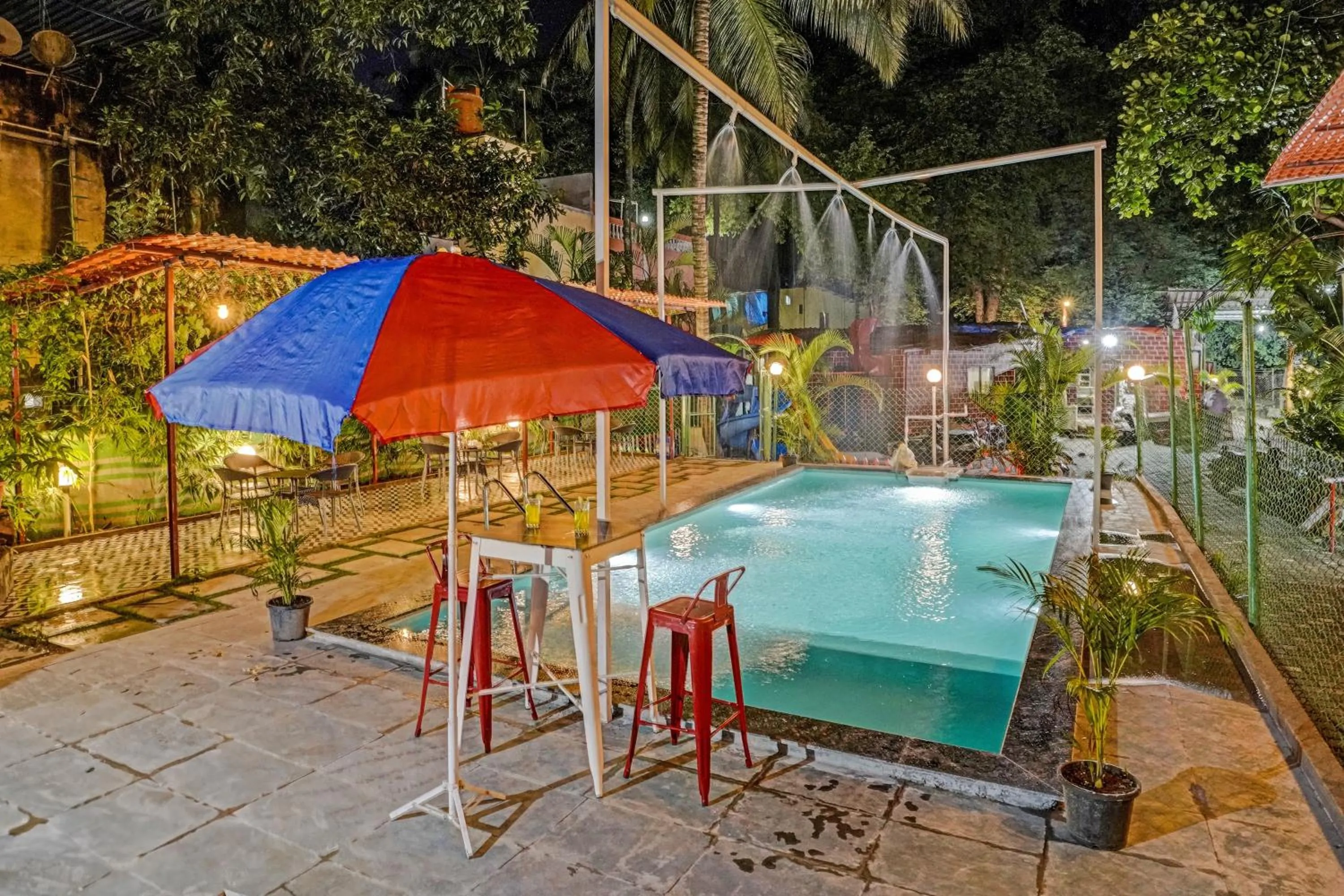 Entertainment, Swimming Pool in Collection O Palm Springs Beach Resort