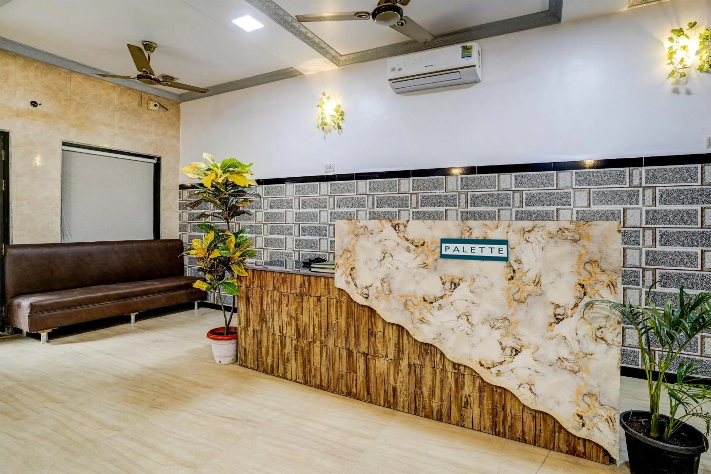 Lobby or reception, Lobby/Reception in Collection O Palm Springs Beach Resort