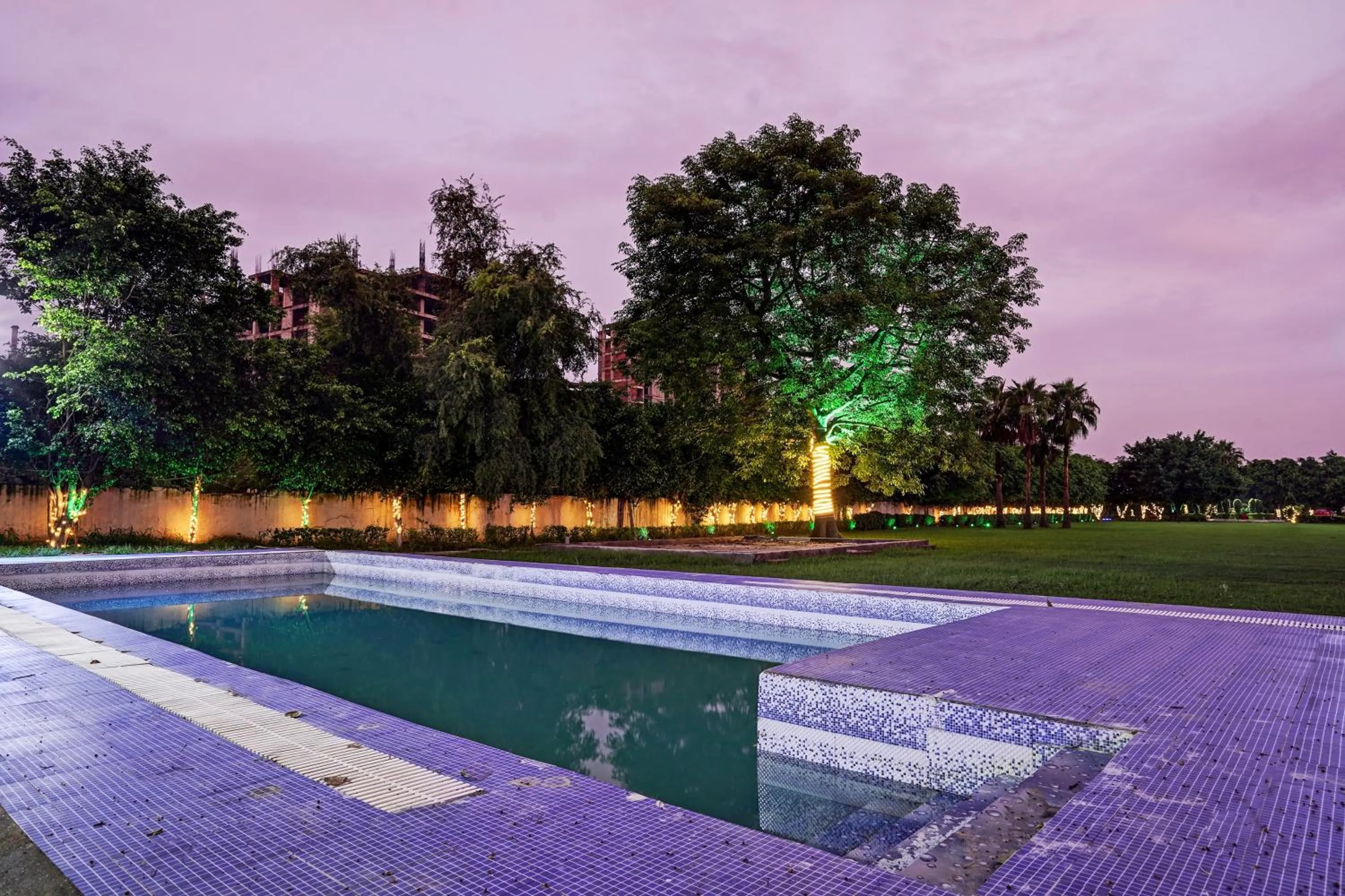 Swimming Pool in Palette - Hotel Nature Retreat Resort