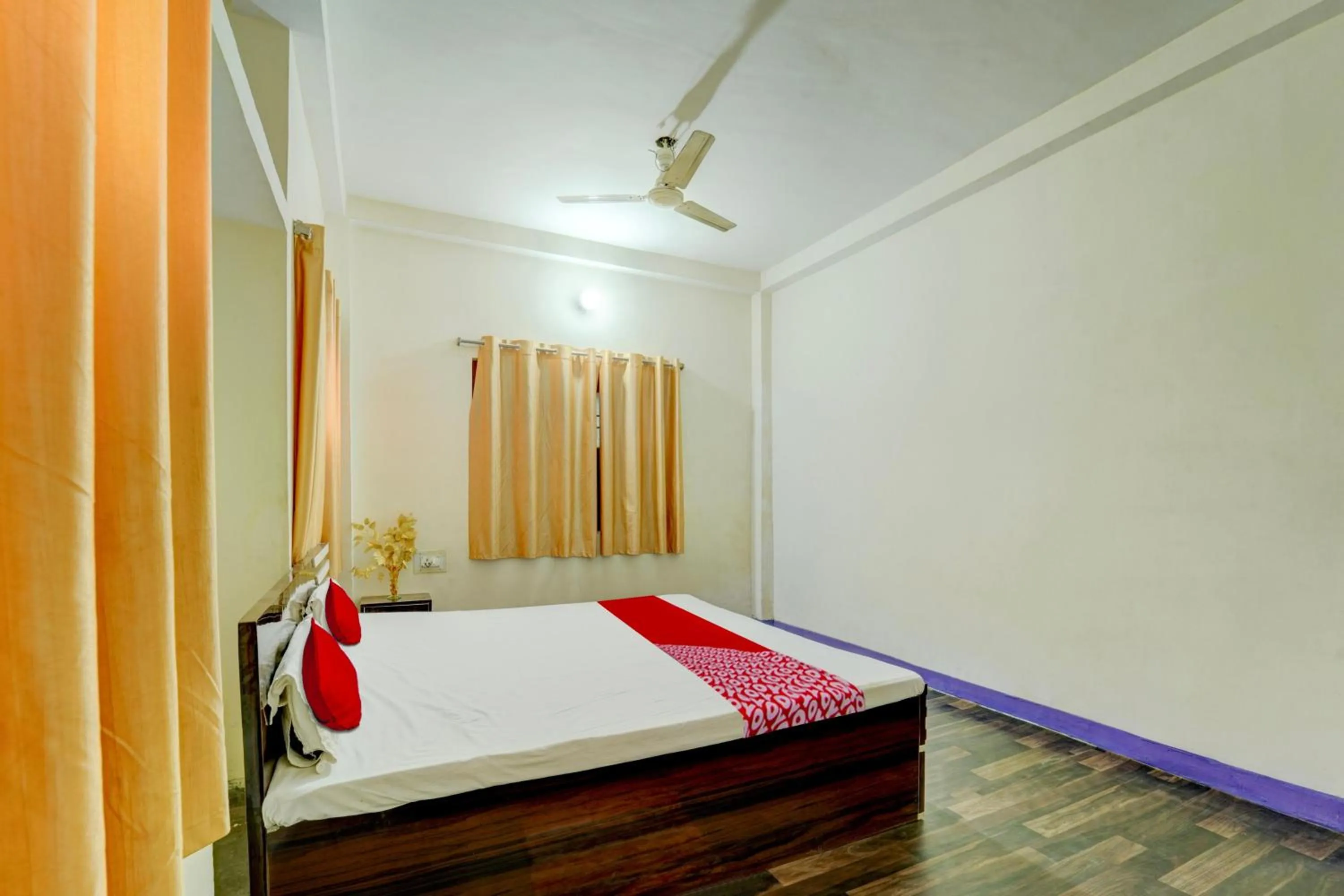Bedroom in OYO Flagship Hotel Shubhmangalam